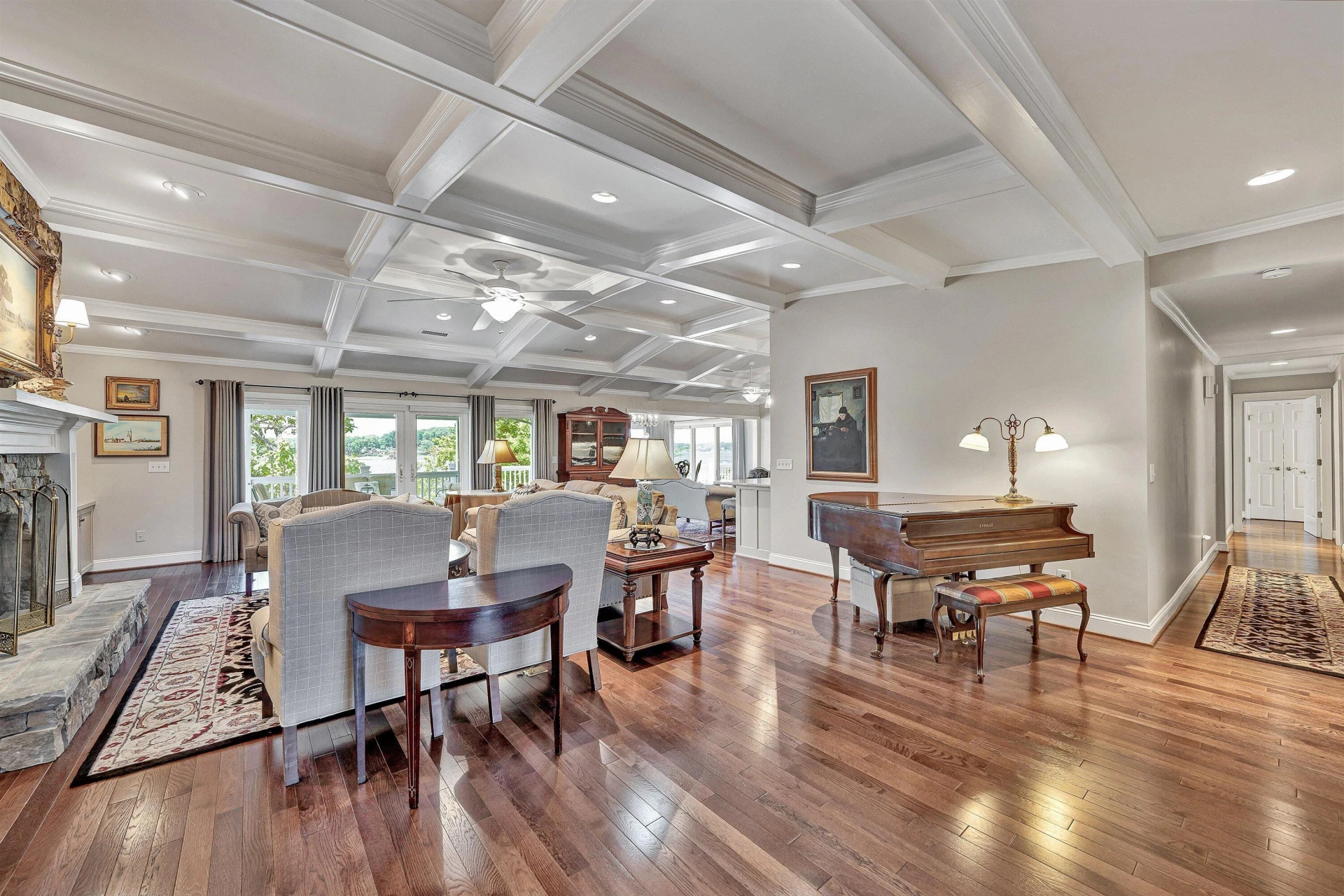 155 Shoreline CIR - Photo 11