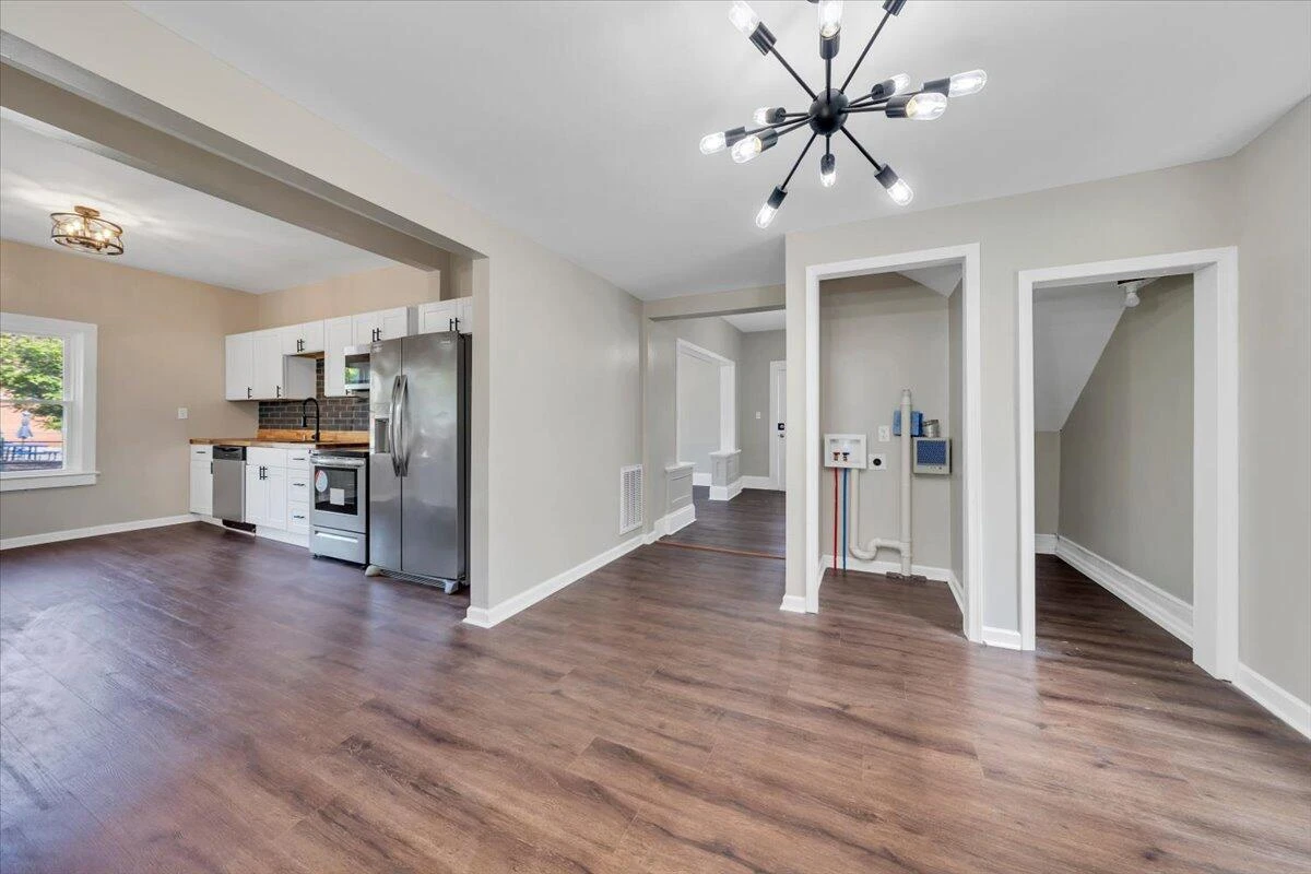 552 Chestnut AVE NW - Photo 18
