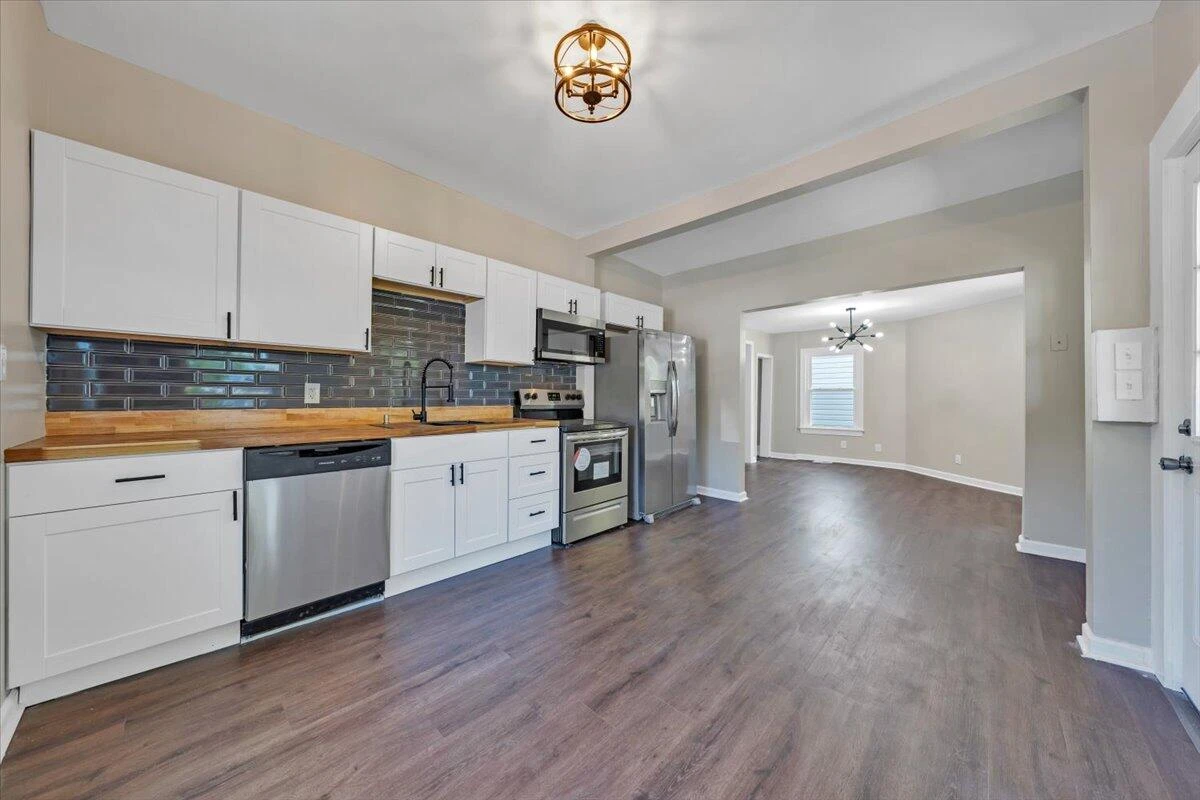 552 Chestnut AVE NW - Photo 22