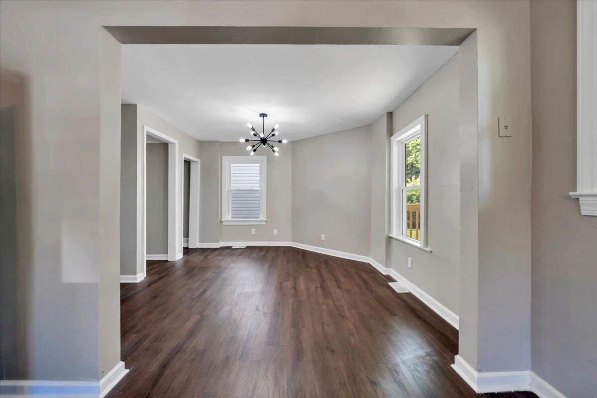 552 Chestnut AVE NW - Photo 24