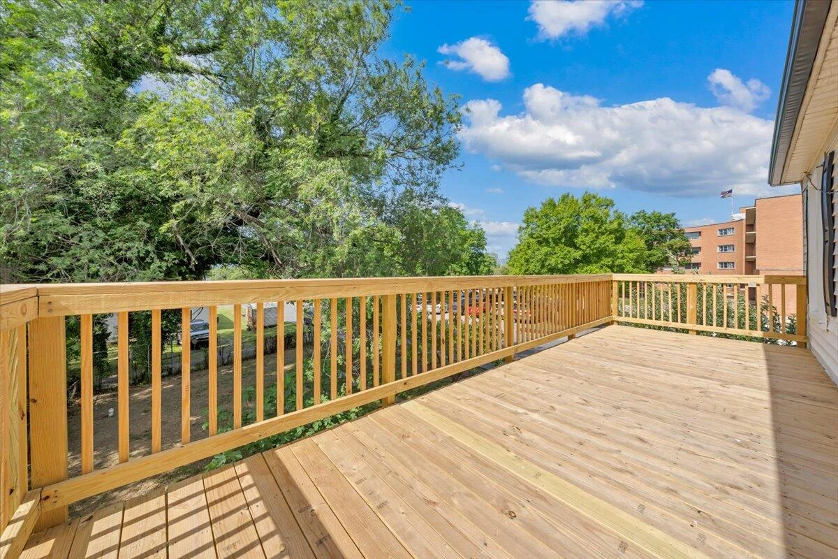 552 Chestnut AVE NW - Photo 35