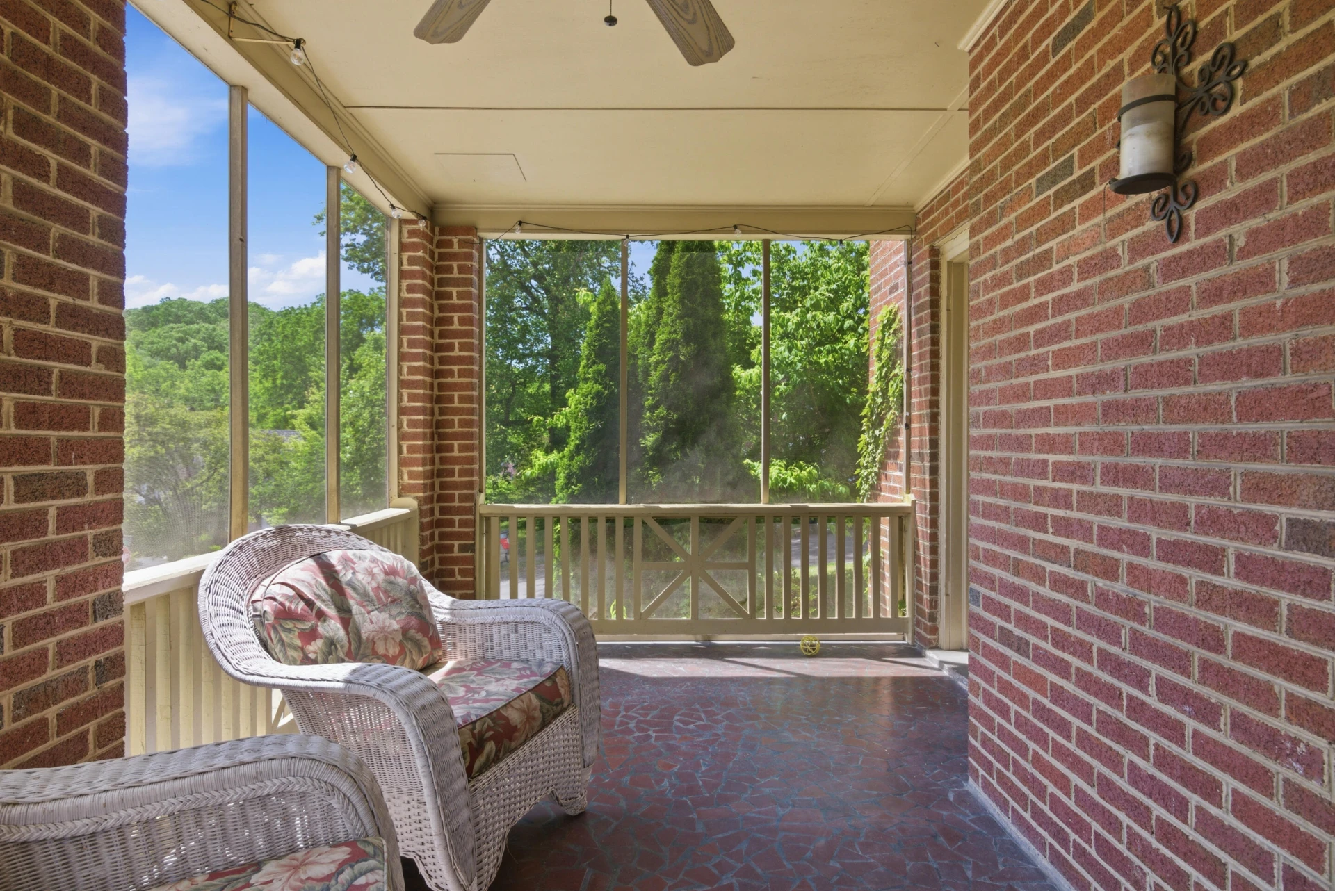 1609 Center Hill DR SW - Photo 12