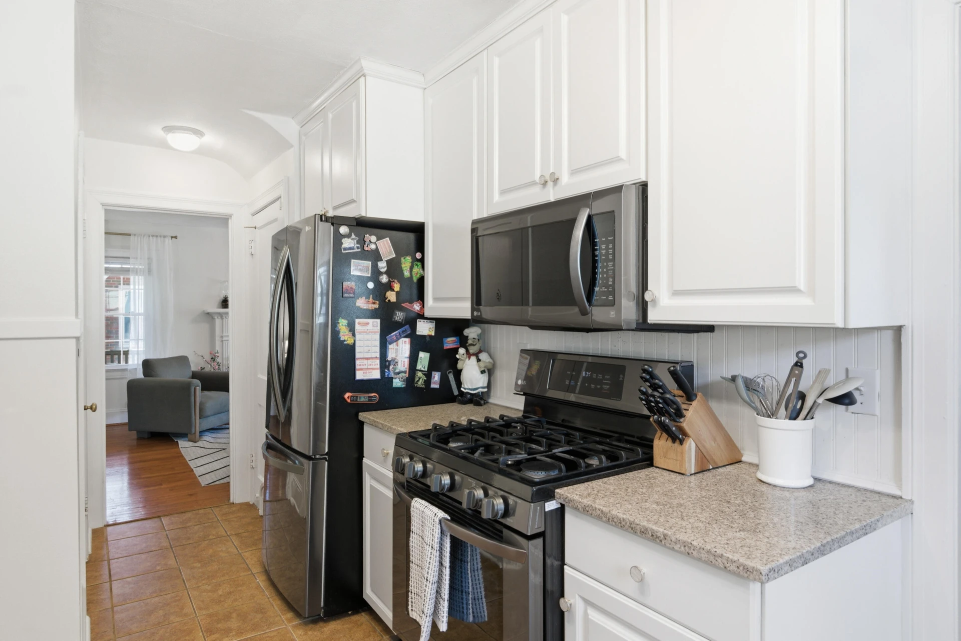 1609 Center Hill DR SW - Photo 16