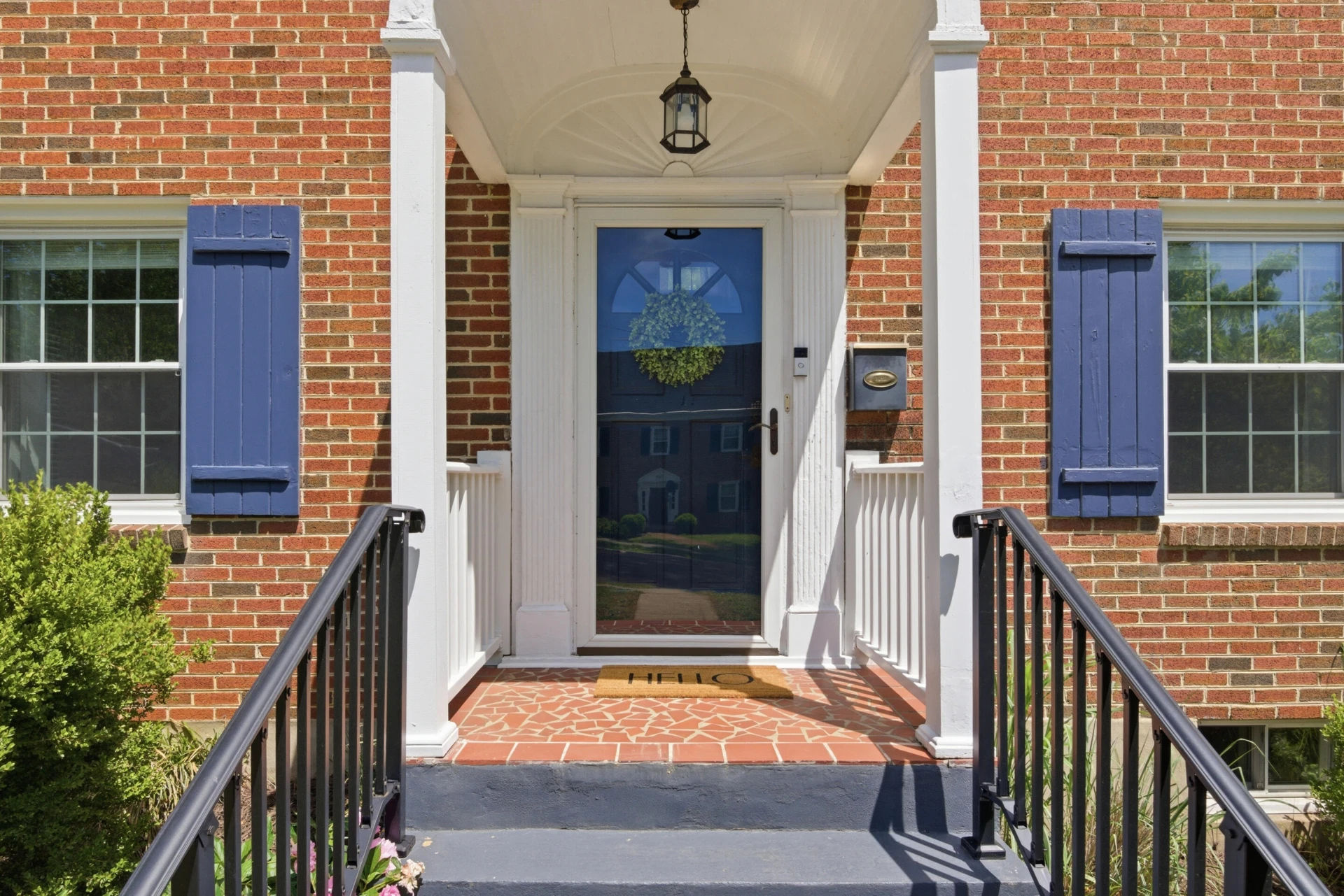1609 Center Hill DR SW - Photo 3