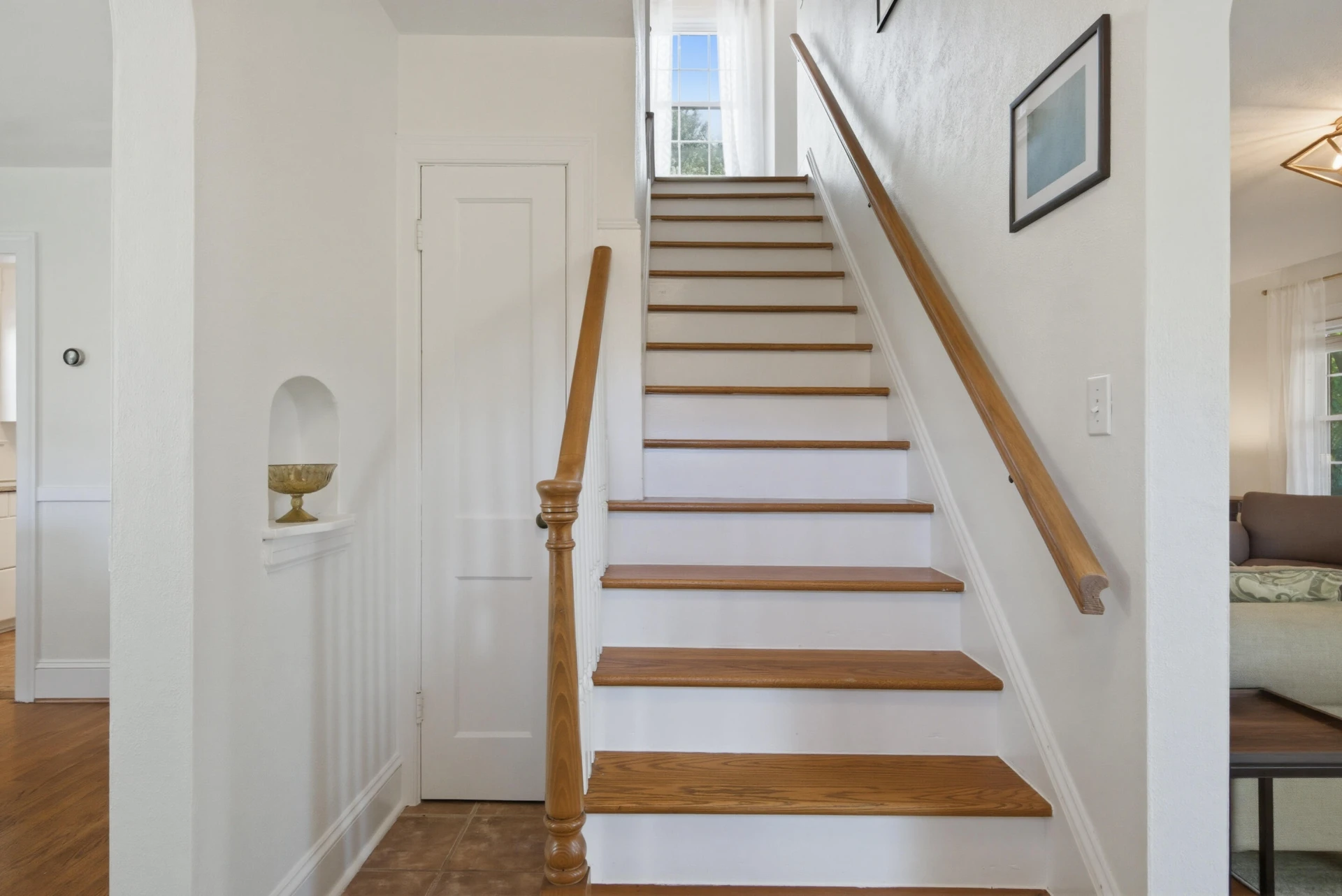 1609 Center Hill DR SW - Photo 4