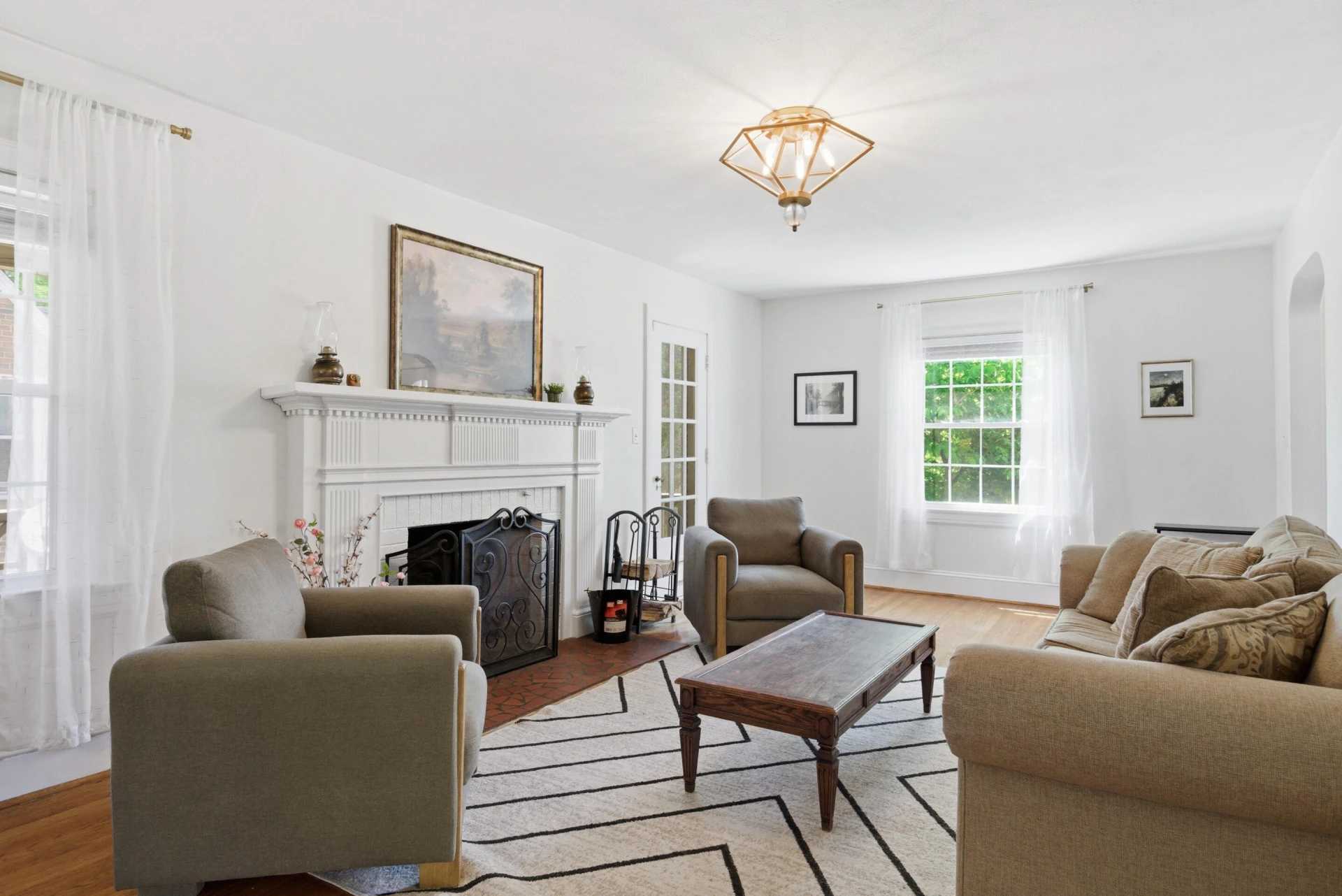 1609 Center Hill DR SW - Photo 9