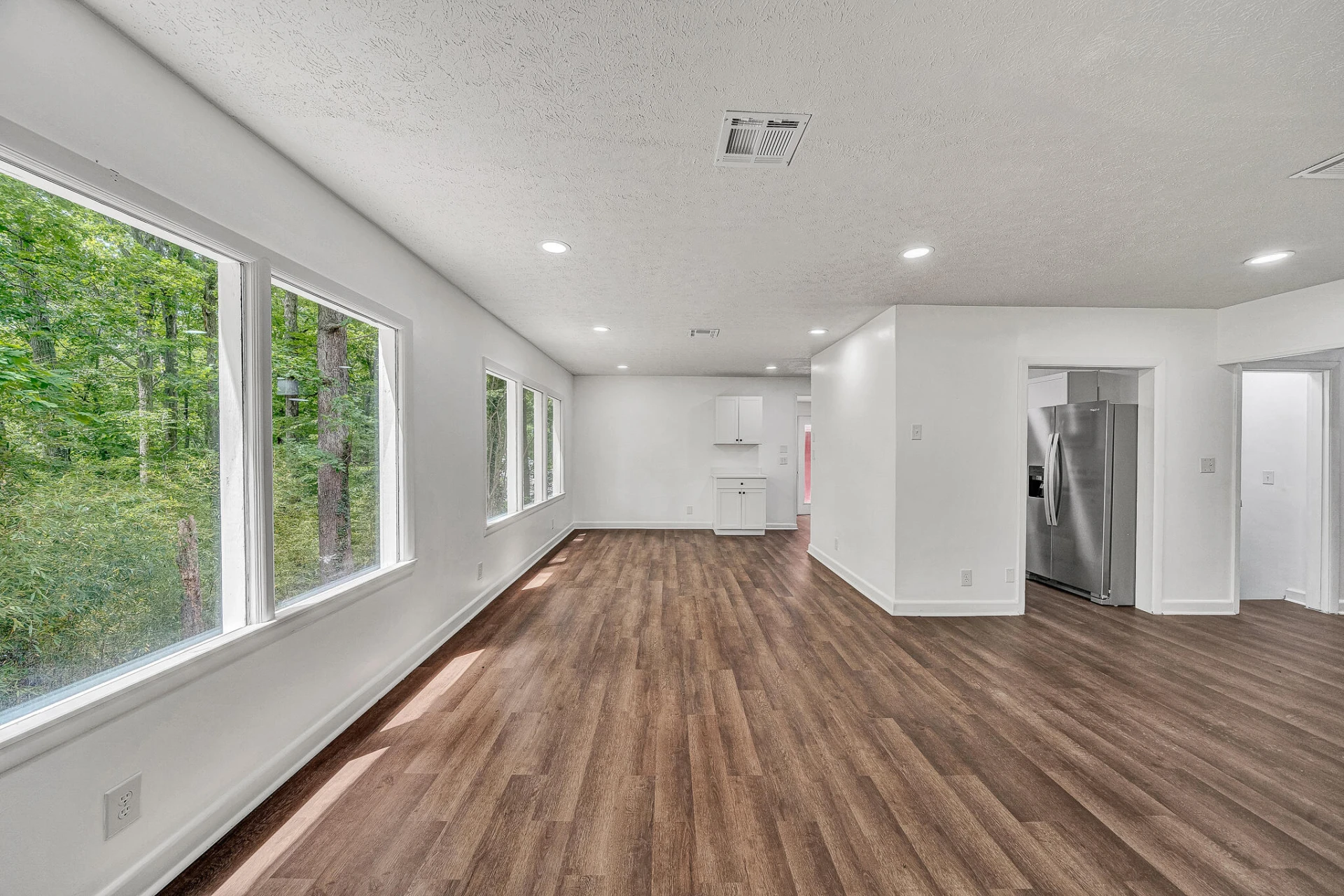 83 Maid Marian CT - Photo 15