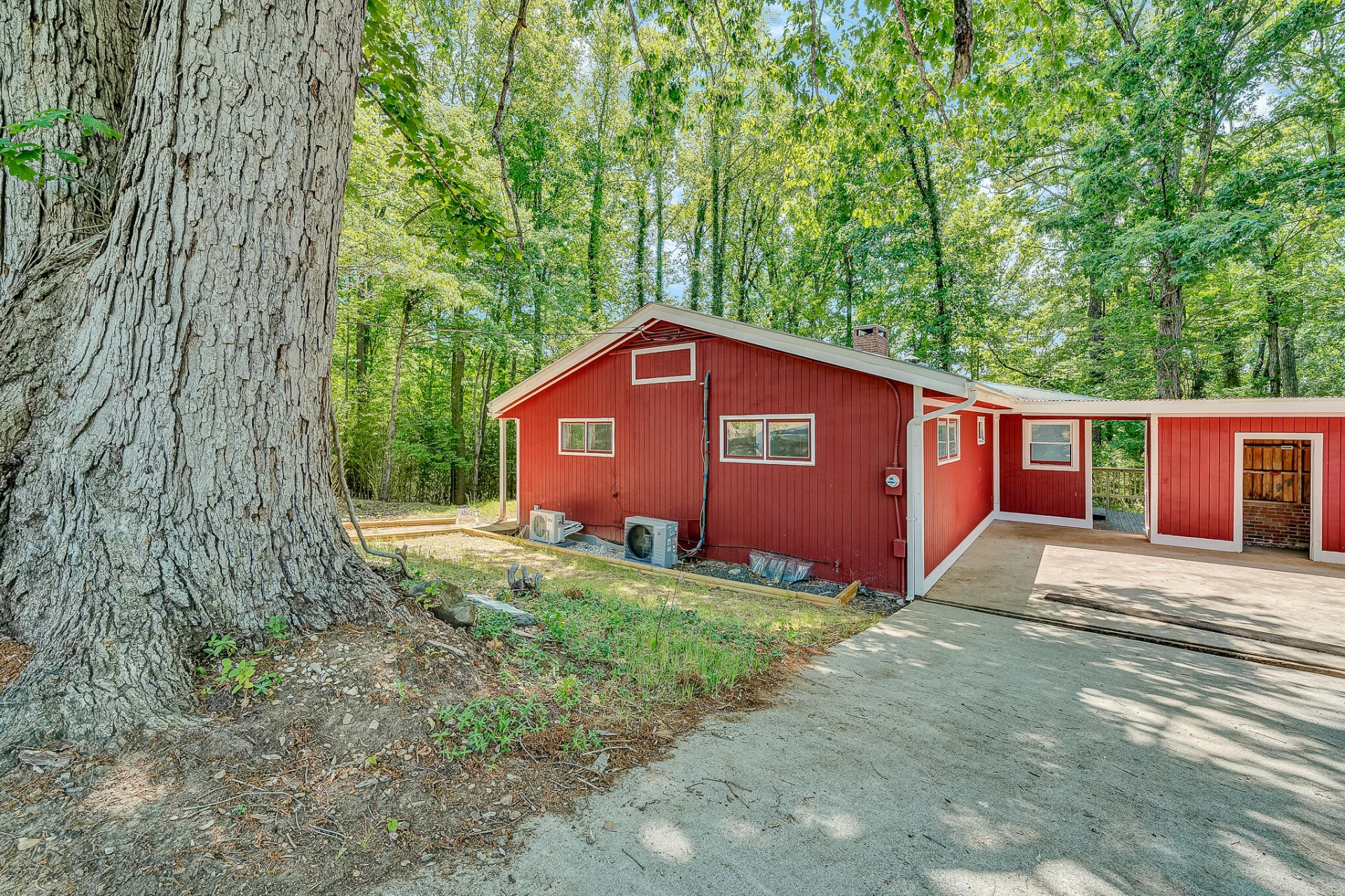 83 Maid Marian CT - Photo 21