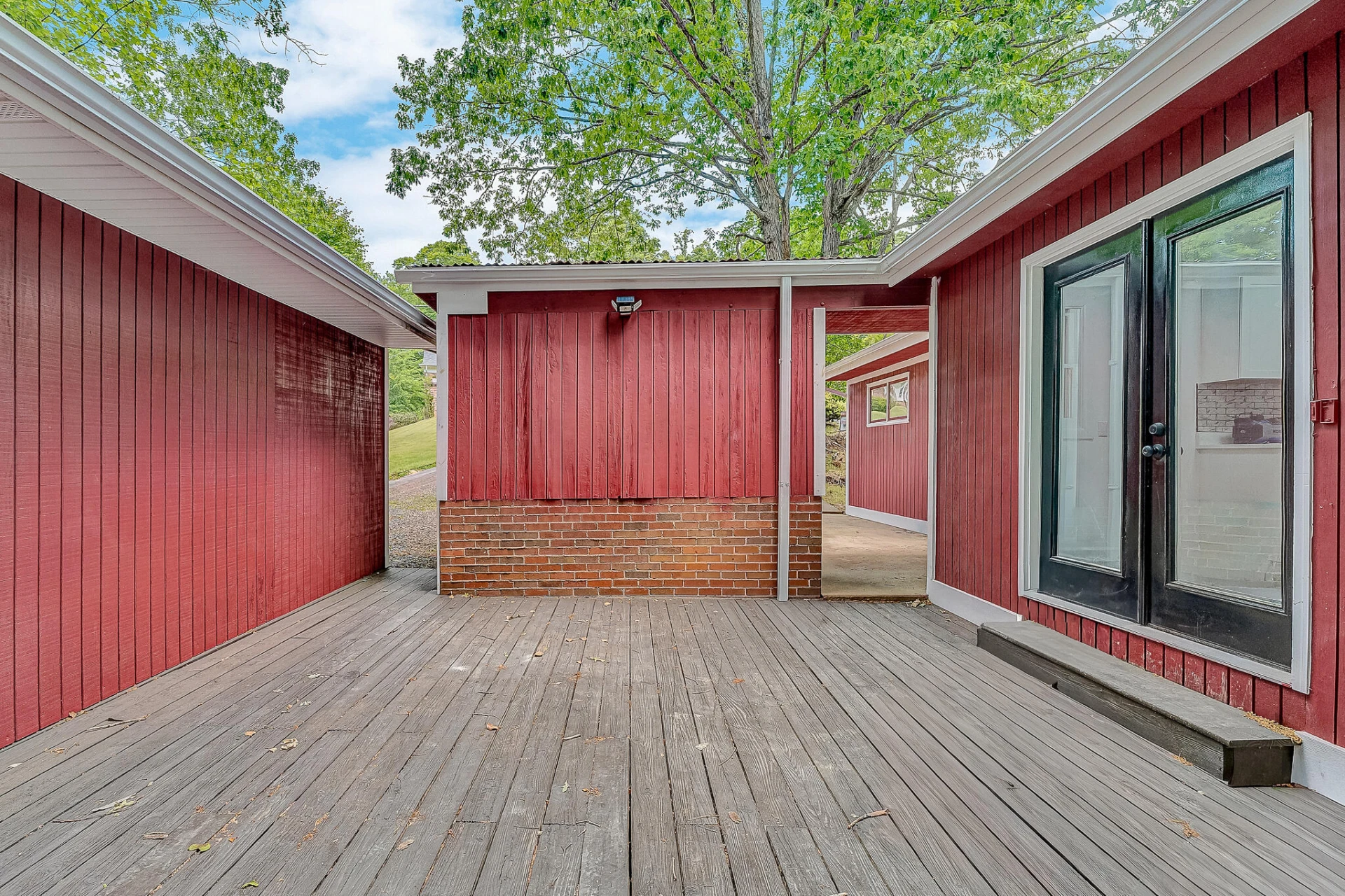 83 Maid Marian CT - Photo 32