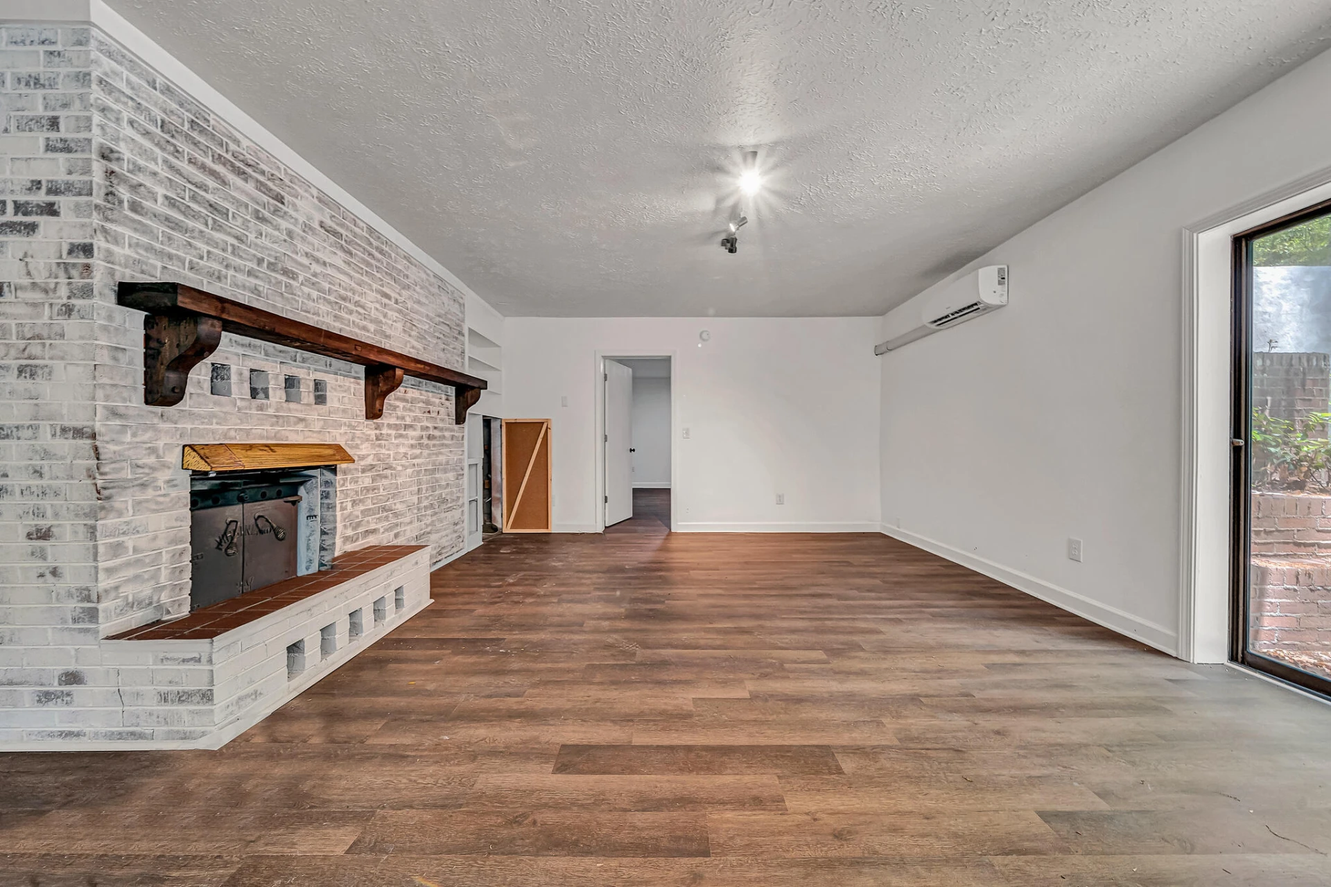 83 Maid Marian CT - Photo 35