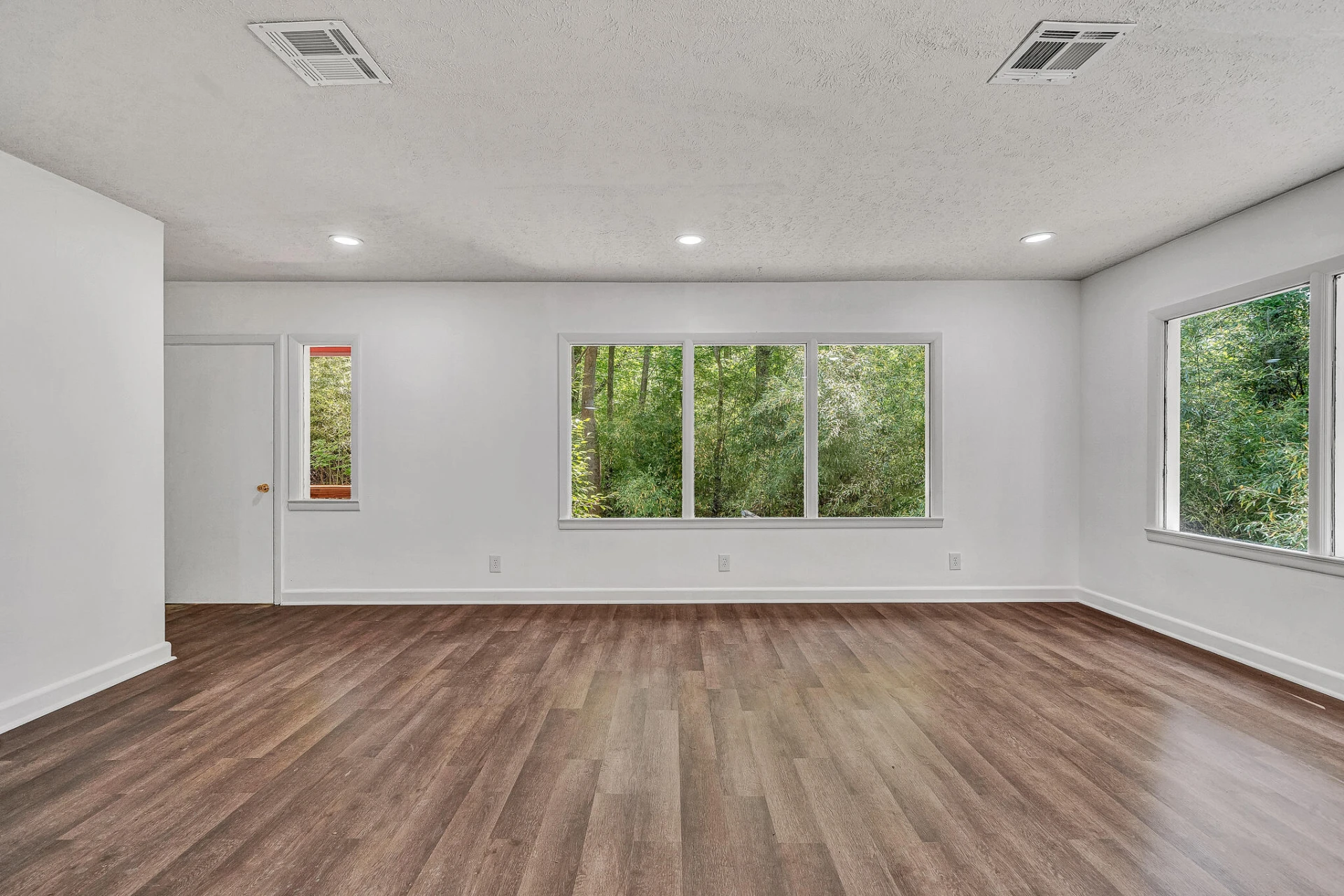 83 Maid Marian CT - Photo 4