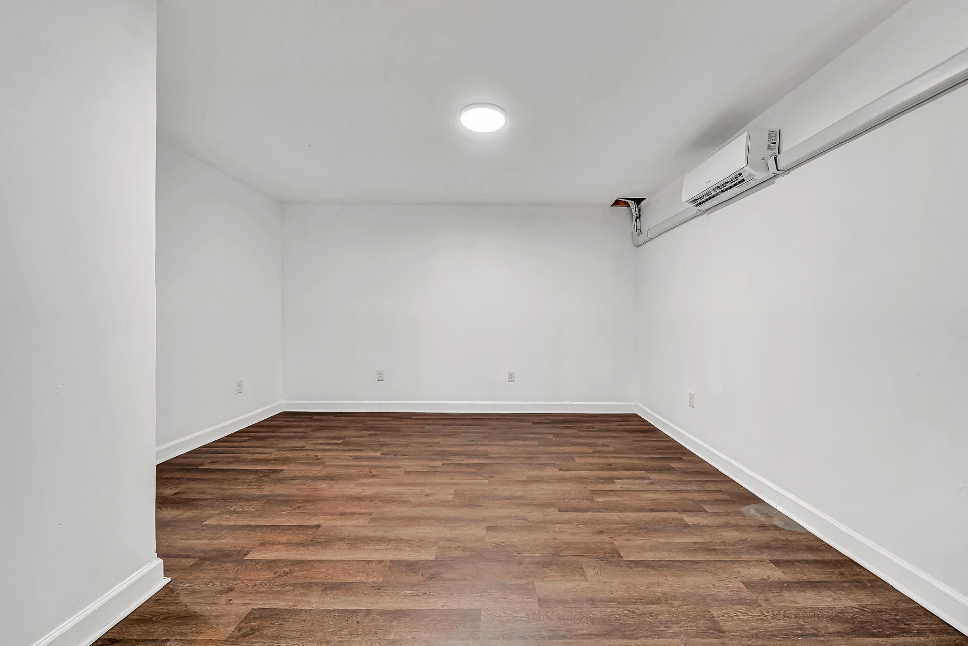 83 Maid Marian CT - Photo 42