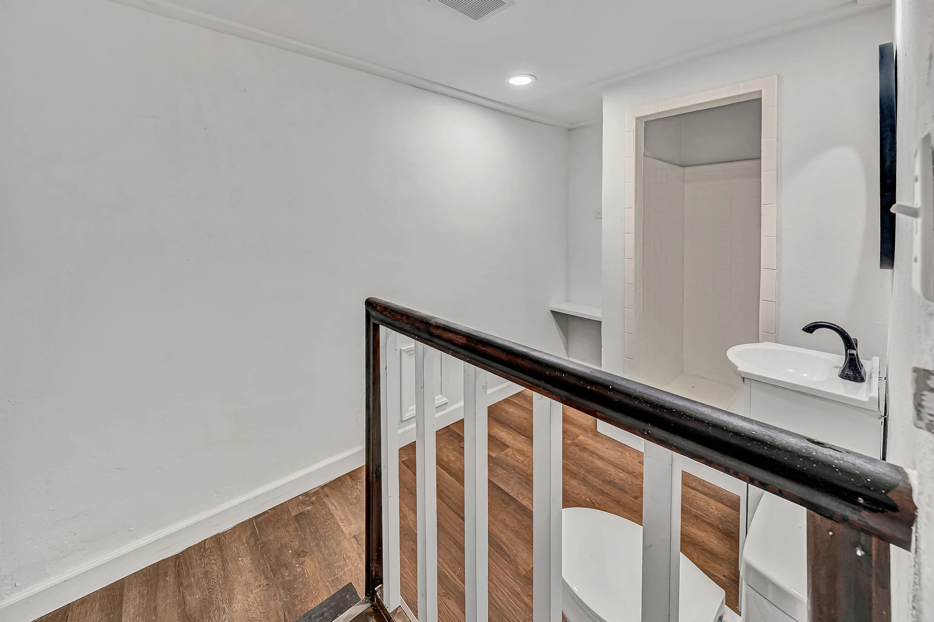 83 Maid Marian CT - Photo 46