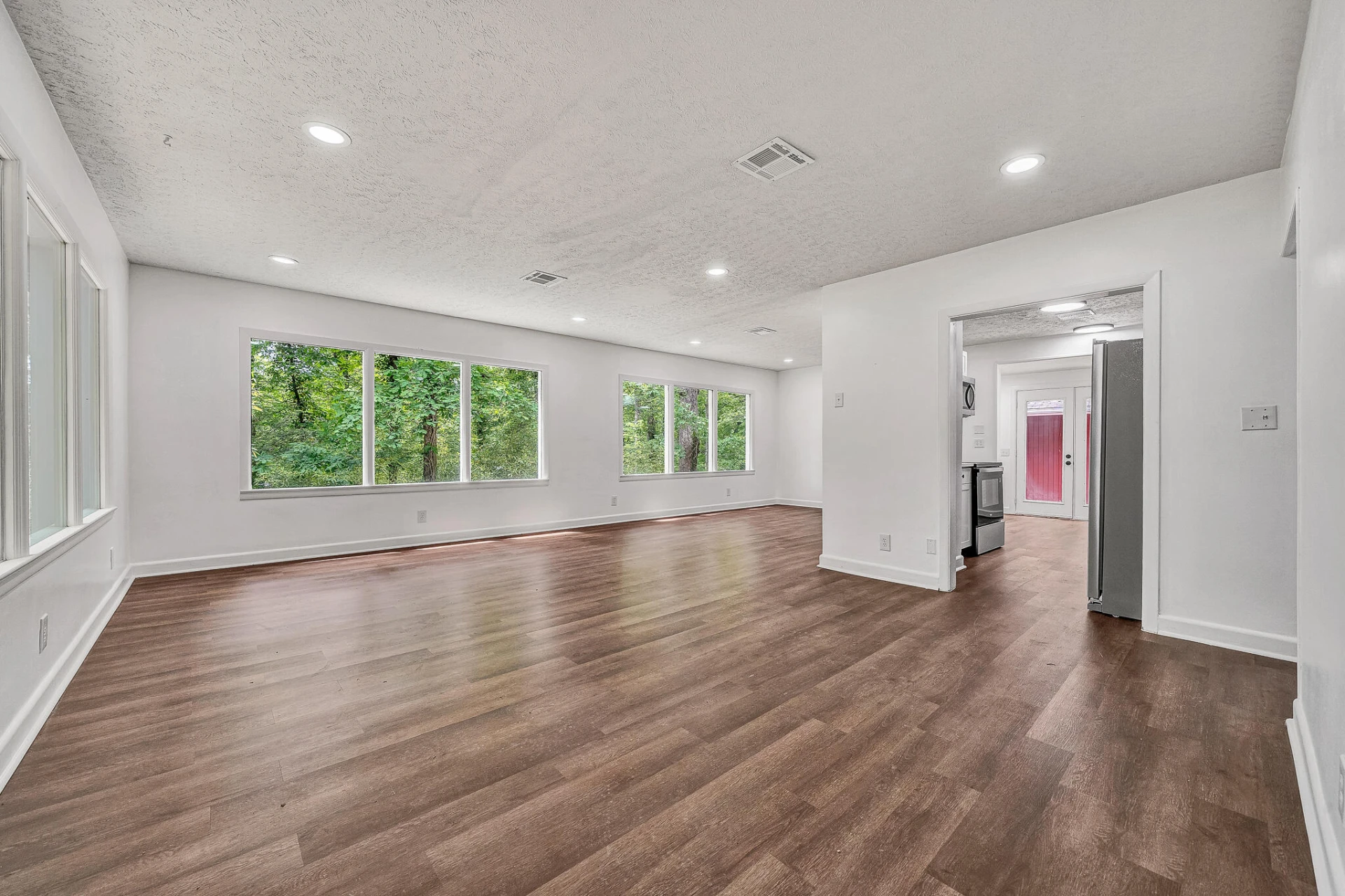 83 Maid Marian CT - Photo 5