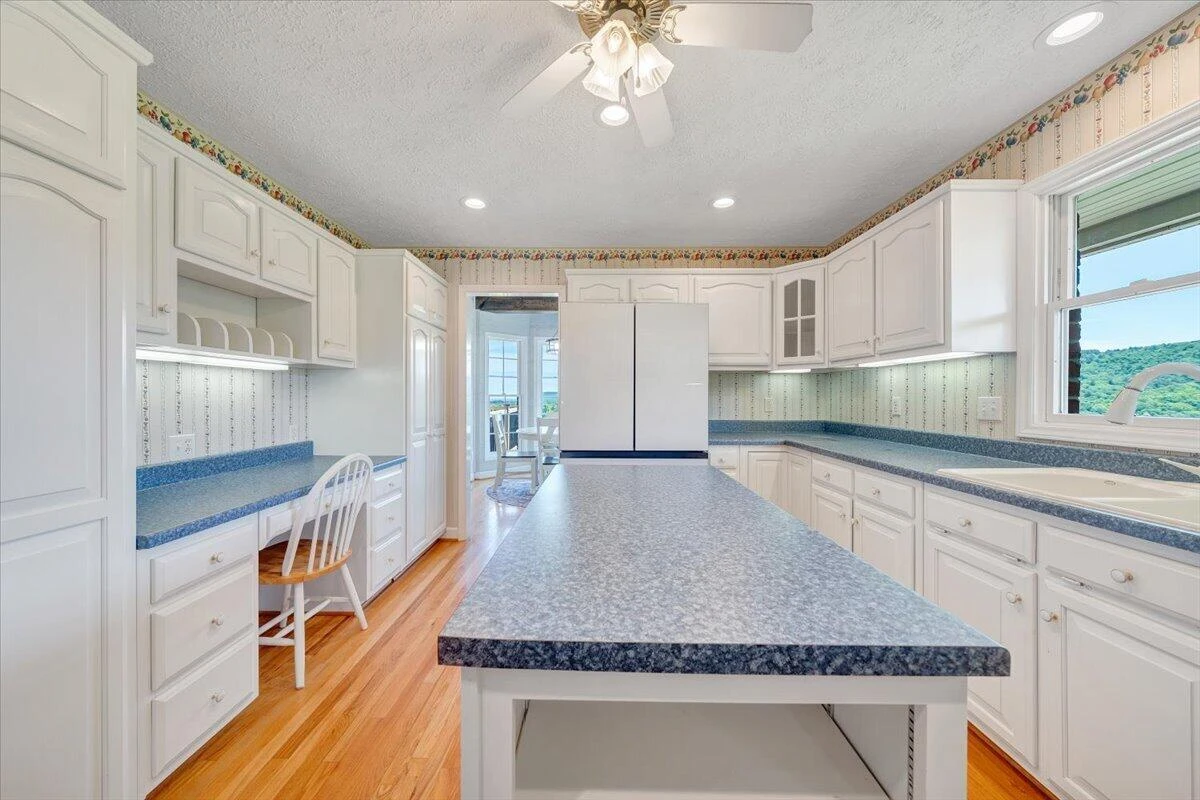1615 Turkeycock LN - Photo 28