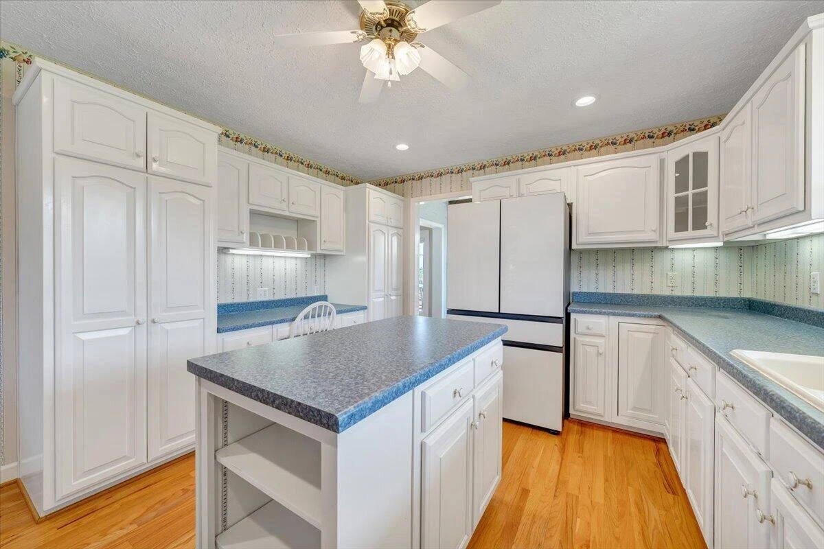1615 Turkeycock LN - Photo 29