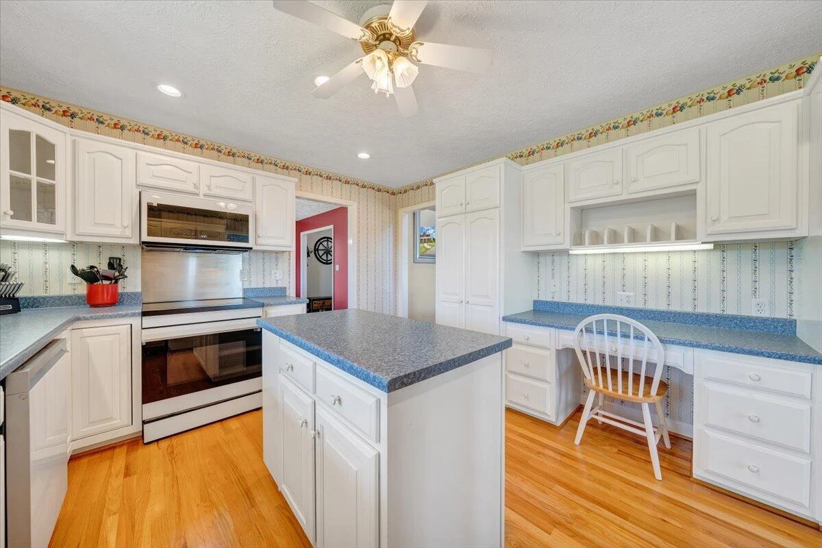 1615 Turkeycock LN - Photo 30