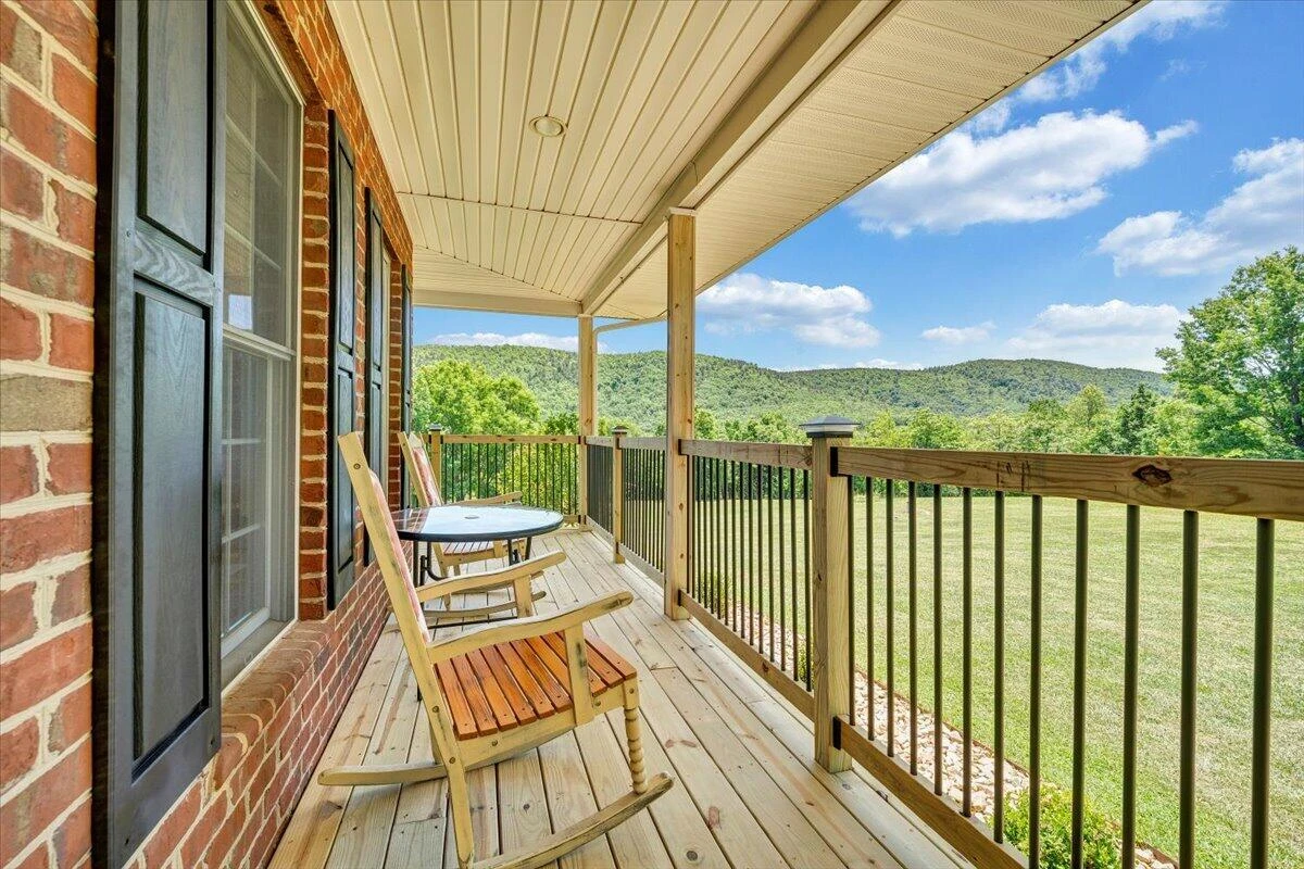 1615 Turkeycock LN - Photo 7