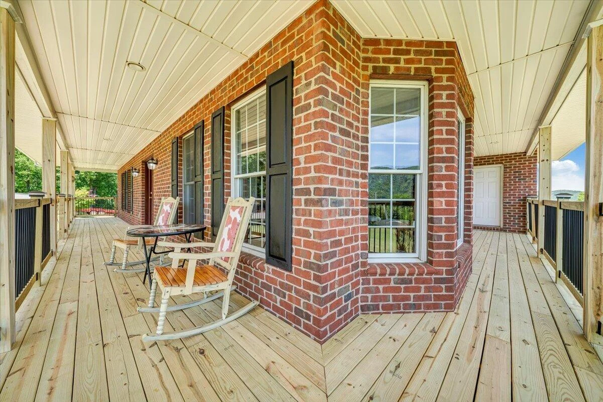 1615 Turkeycock LN - Photo 8