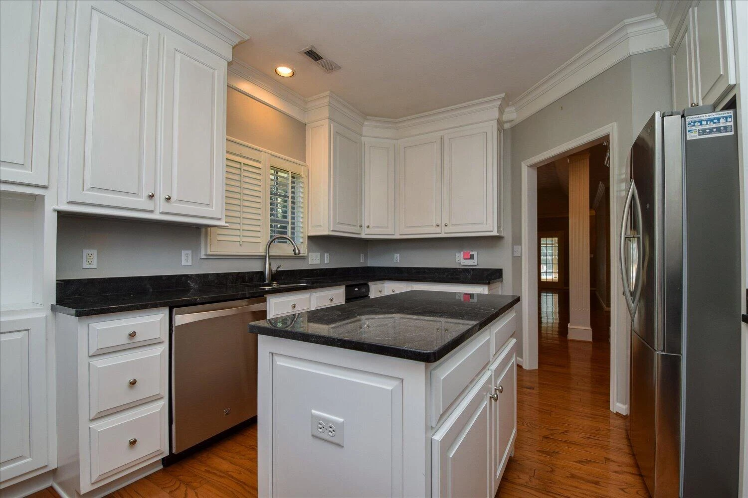3348 Somercroft CT SW - Photo 15