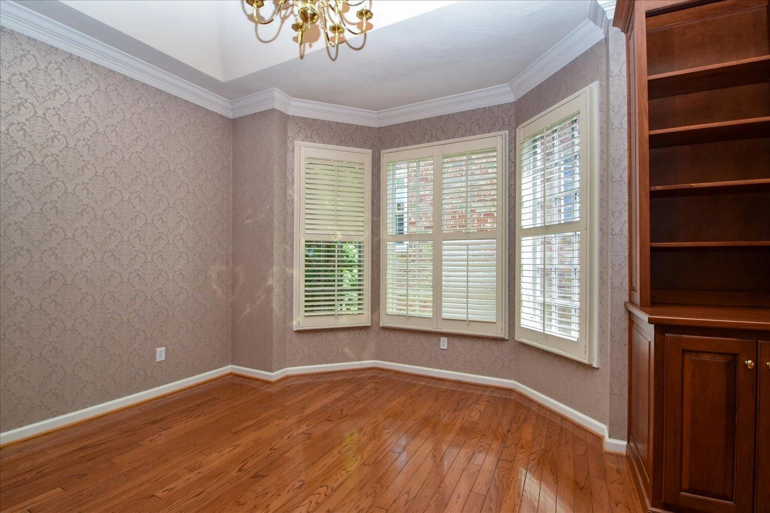 3348 Somercroft CT SW - Photo 7