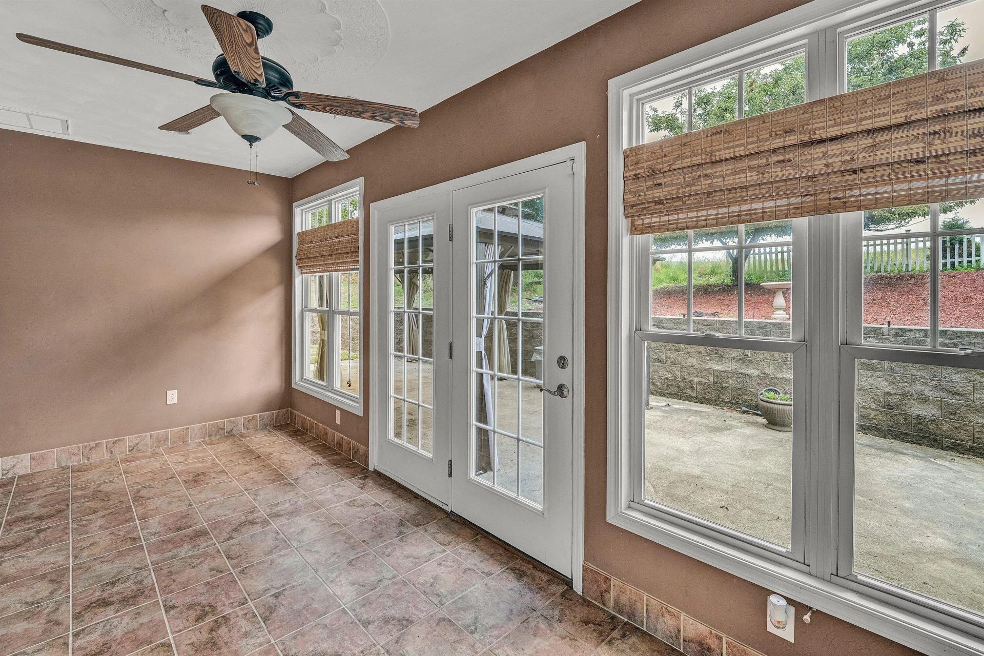 1530 Indian Springs LN - Photo 12