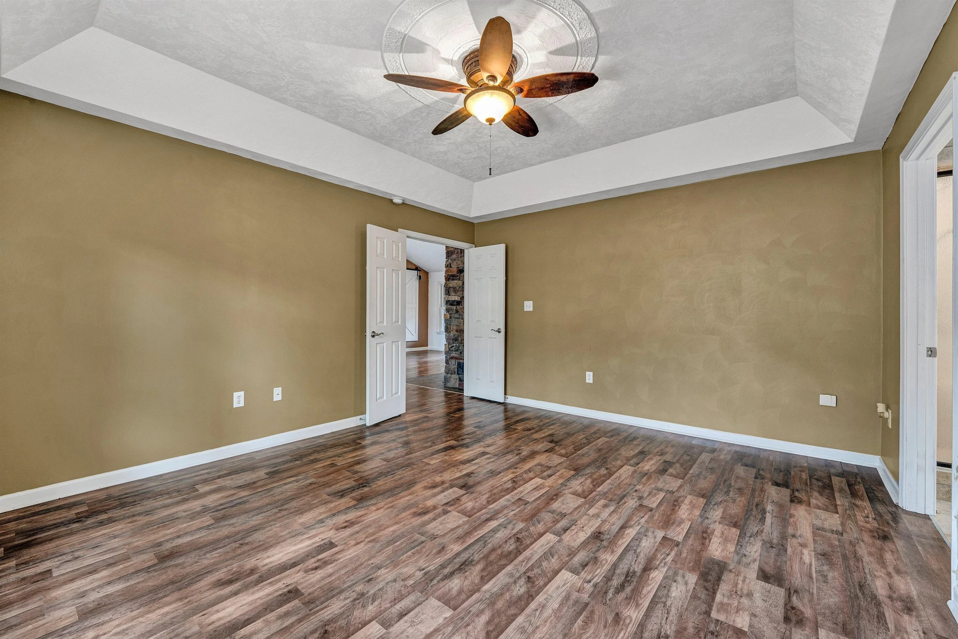 1530 Indian Springs LN - Photo 15