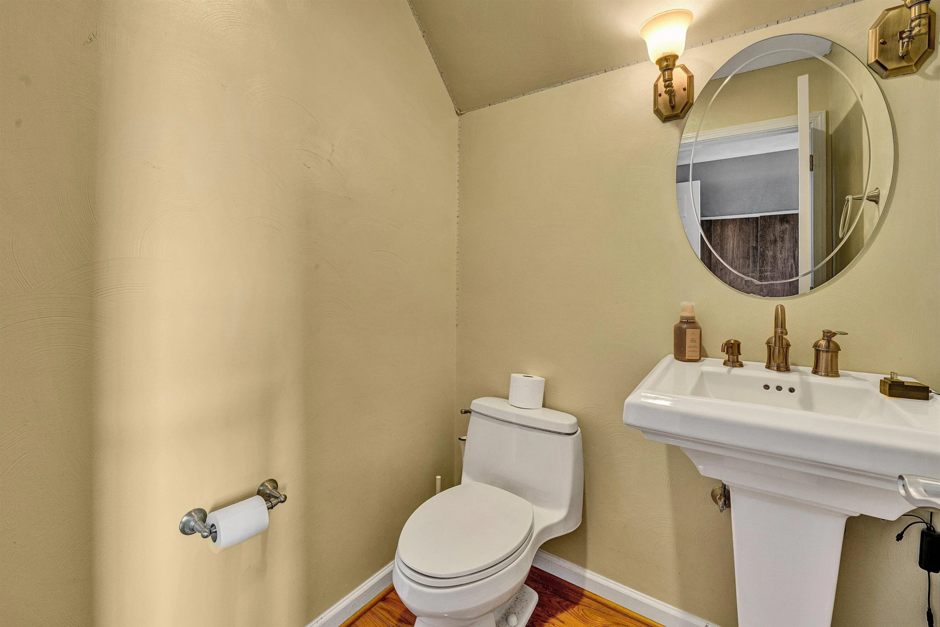 1530 Indian Springs LN - Photo 26