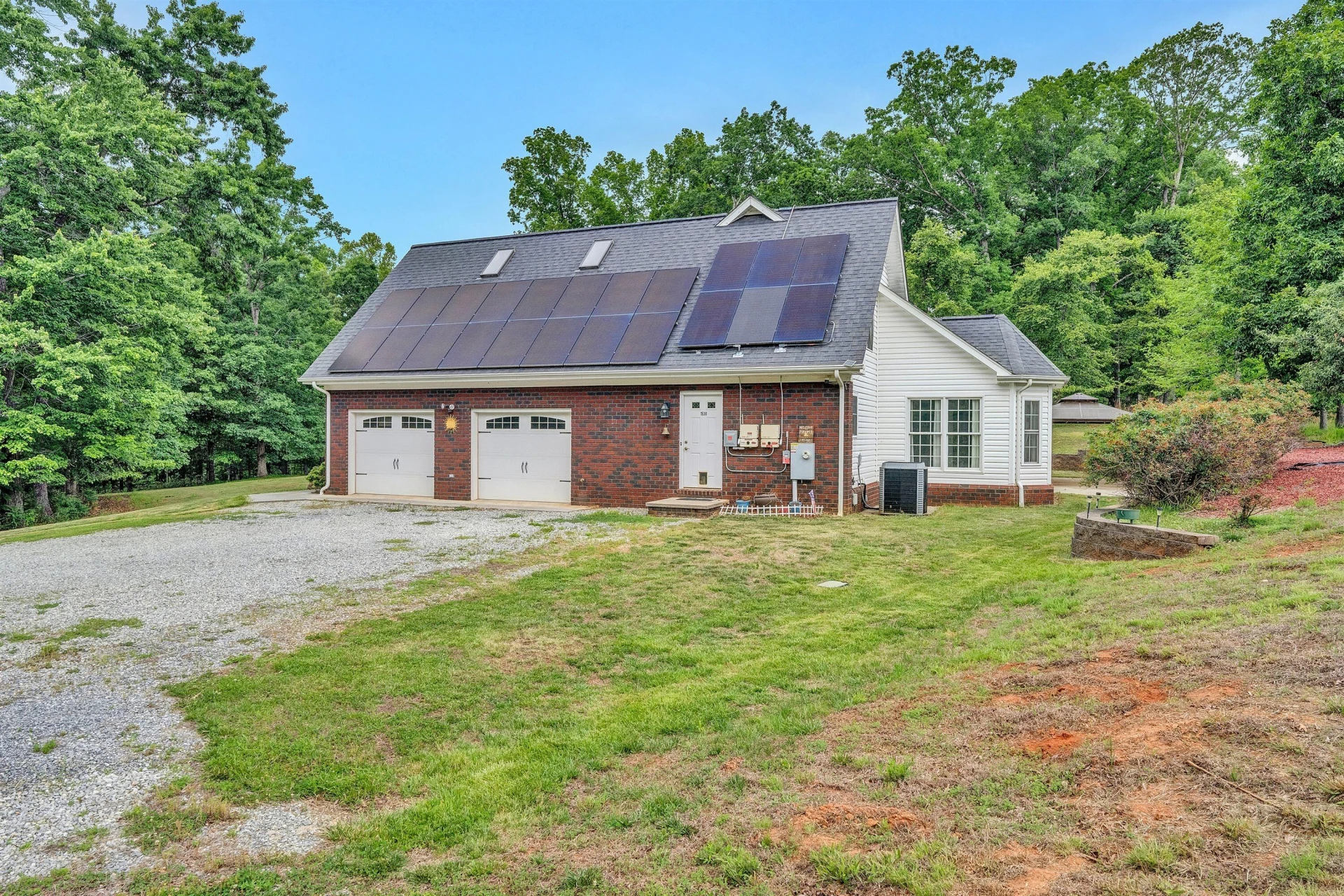 1530 Indian Springs LN - Photo 32