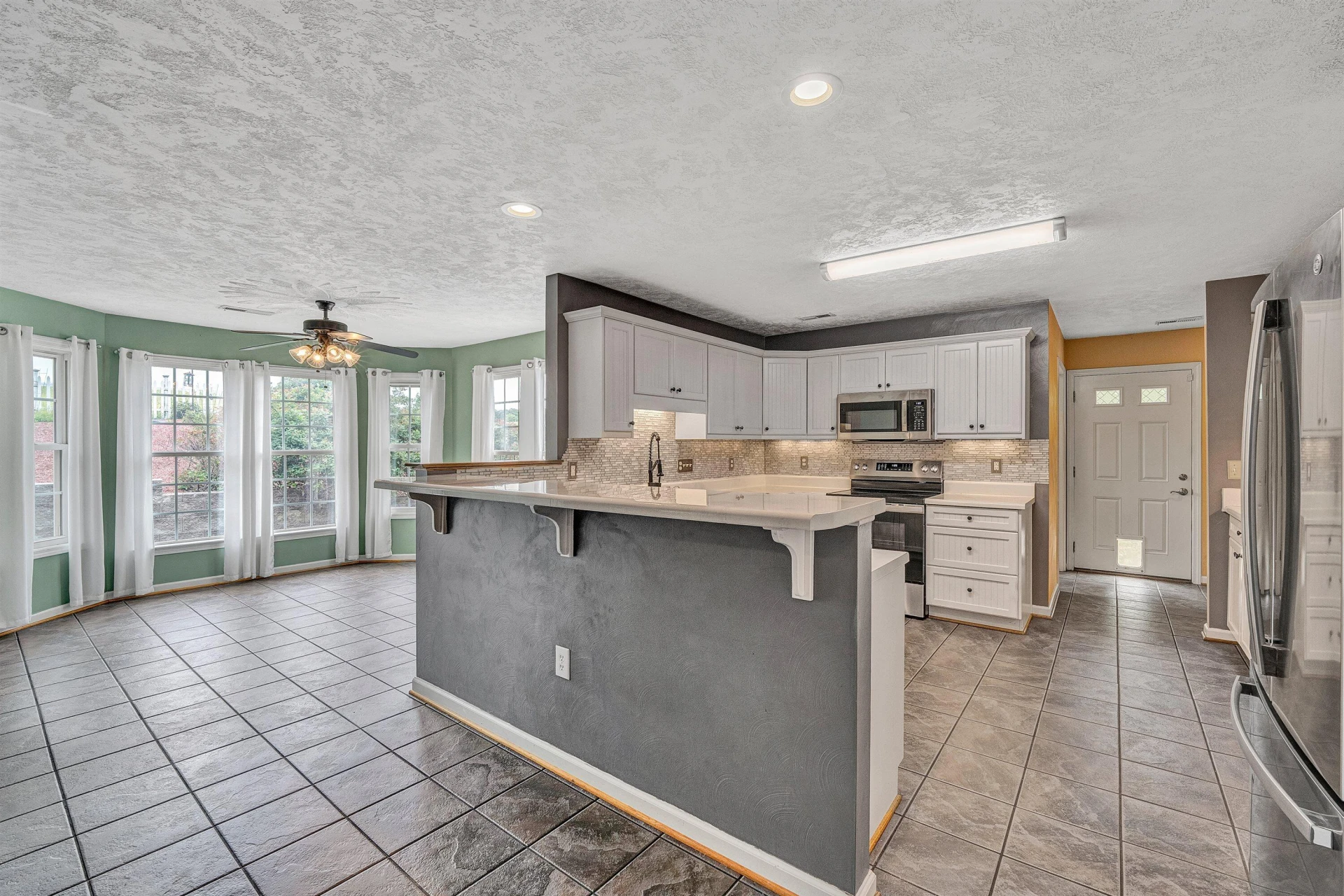 1530 Indian Springs LN - Photo 6