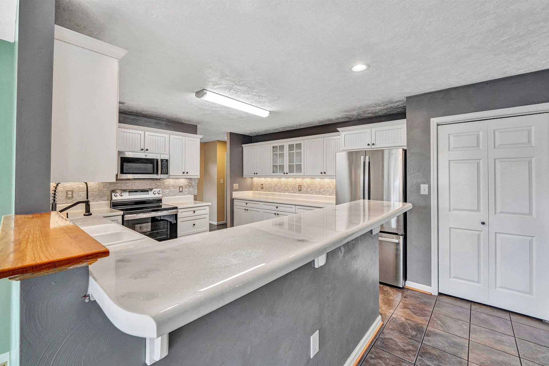 1530 Indian Springs LN - Photo 9