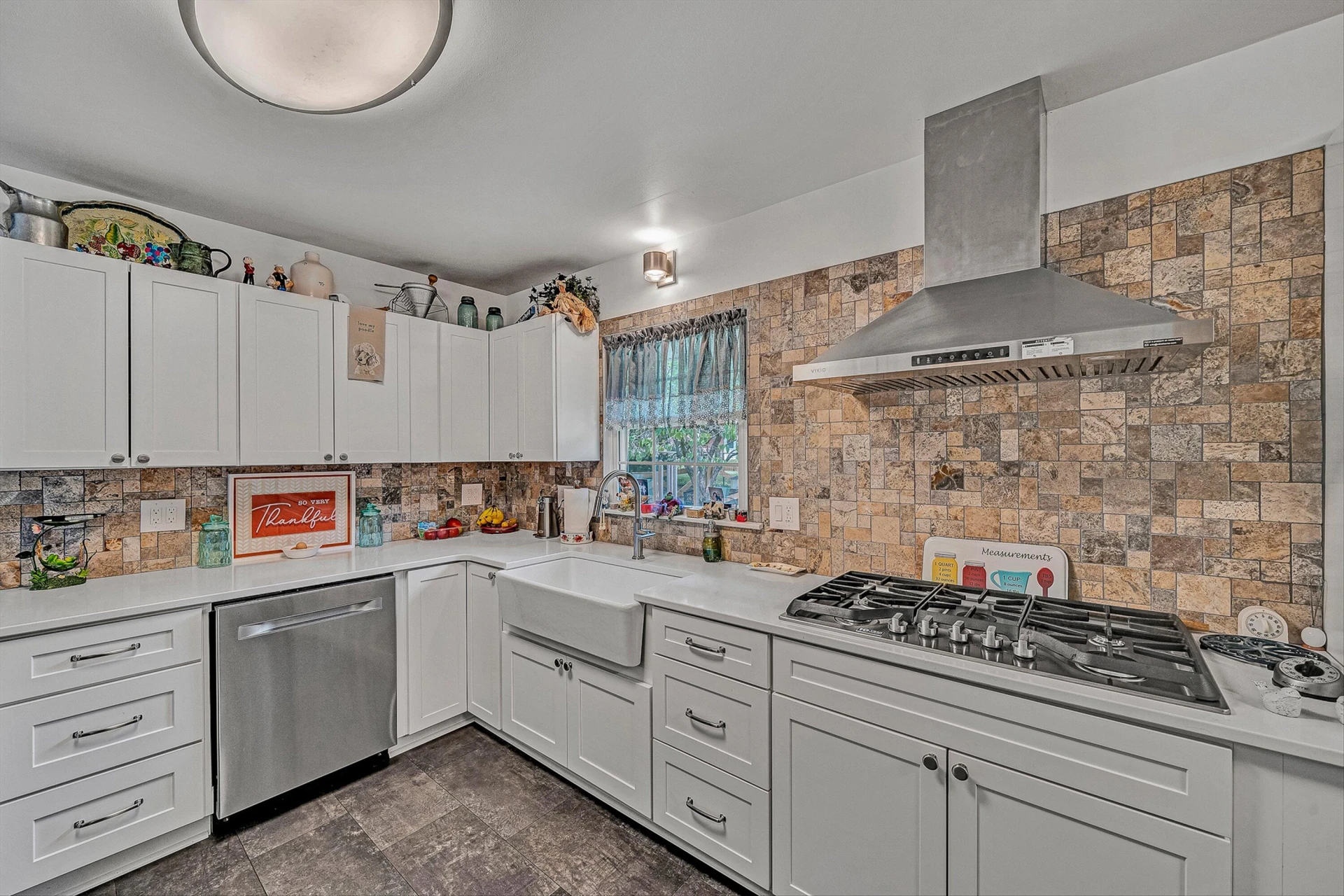 5417 Lakeland DR - Photo 13