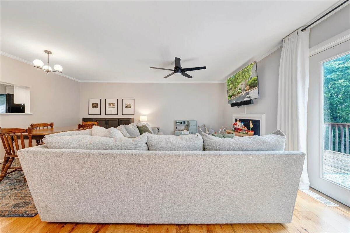 3437 Londonderry CT - Photo 14