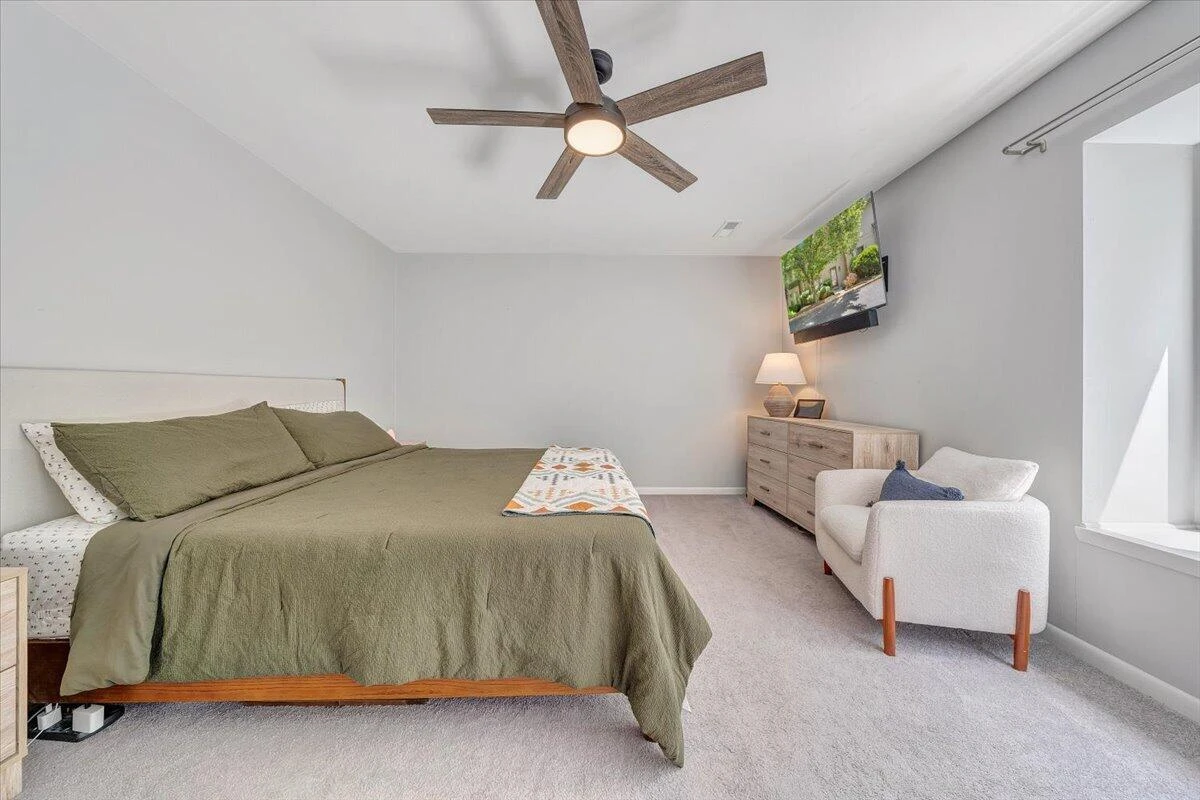 3437 Londonderry CT - Photo 29