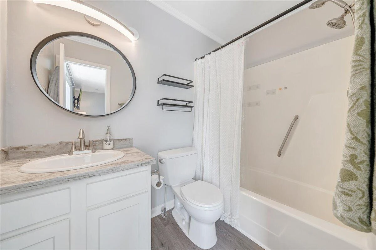 3437 Londonderry CT - Photo 32