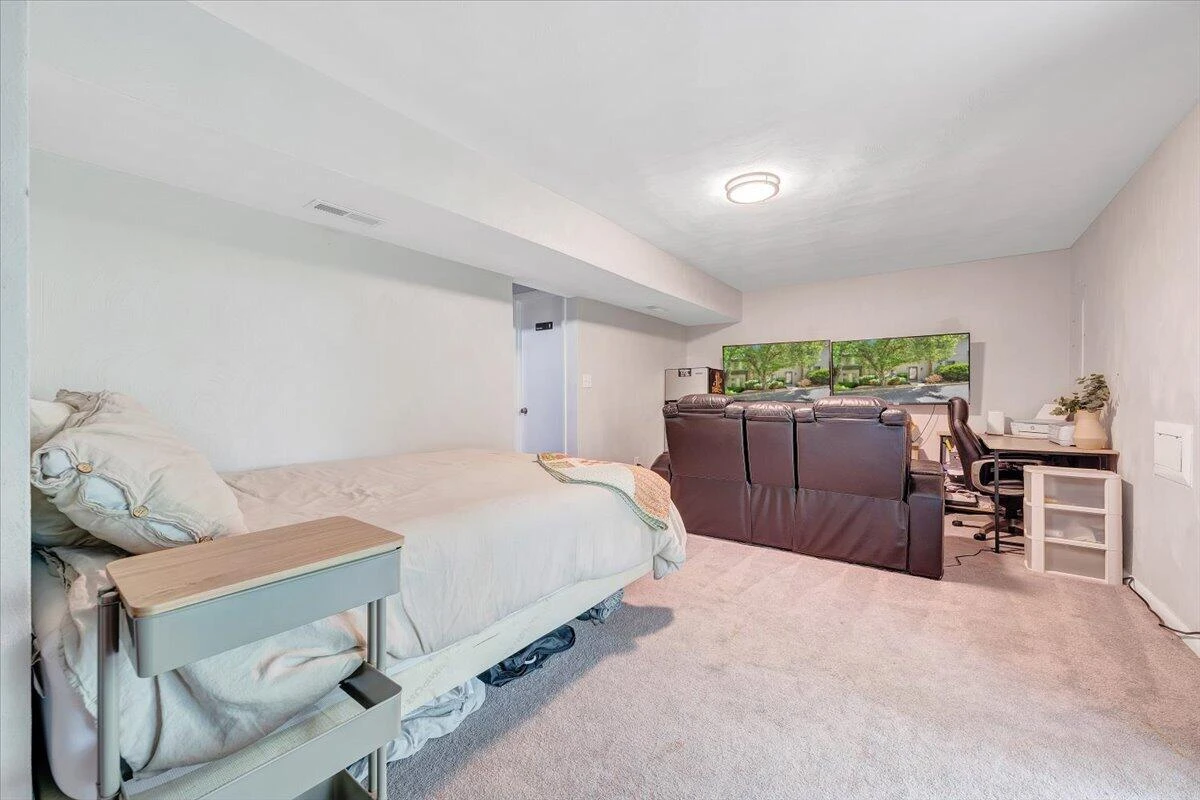 3437 Londonderry CT - Photo 34