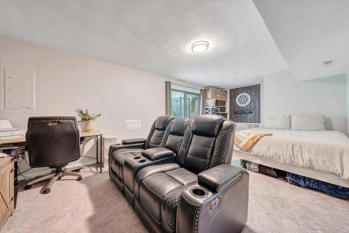 3437 Londonderry CT - Photo 36