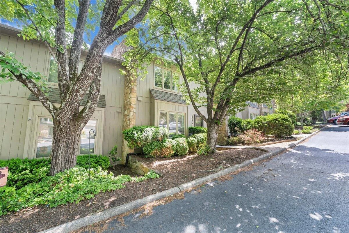 3437 Londonderry CT - Photo 51