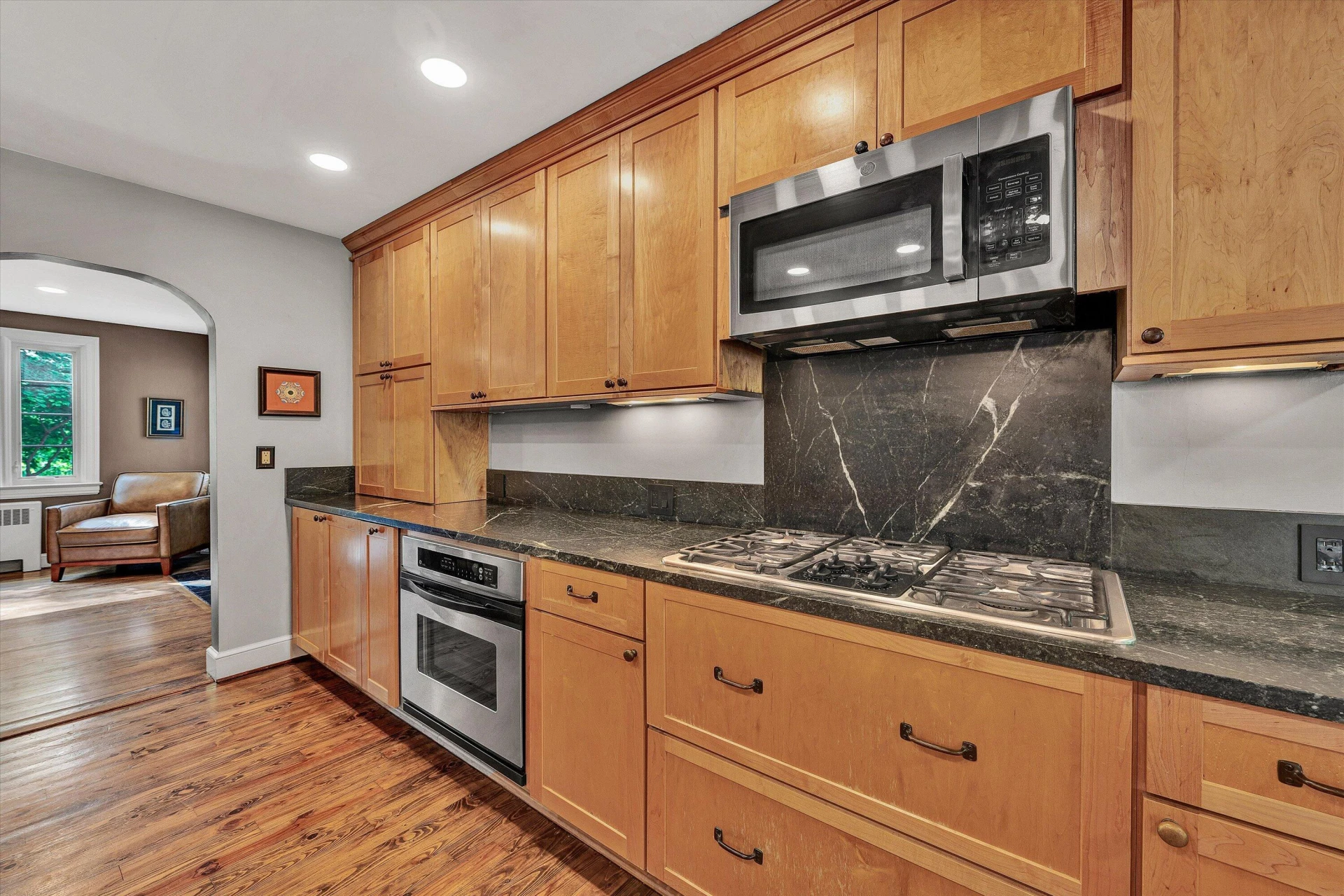 2604 Nottingham RD SE - Photo 20