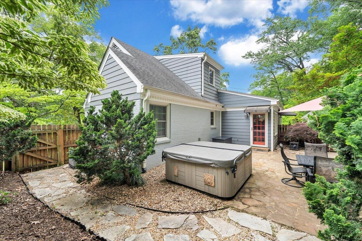 2604 Nottingham RD SE - Photo 55