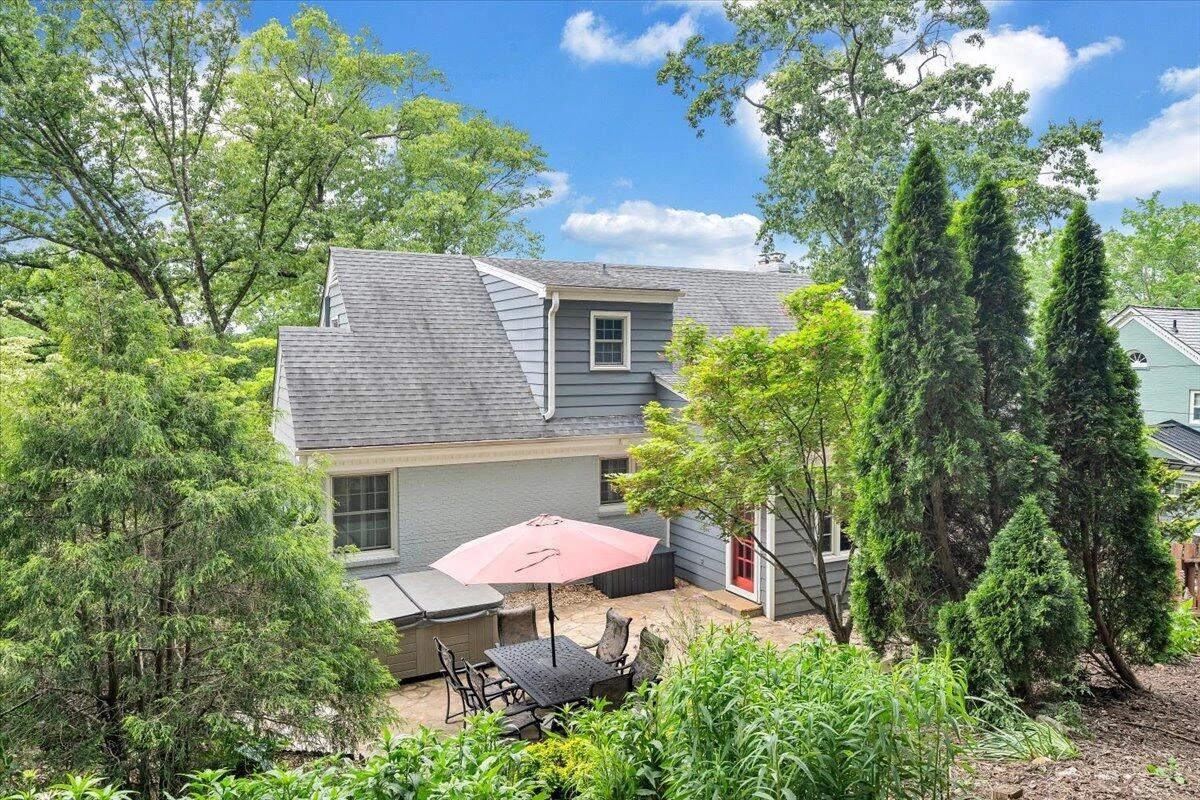 2604 Nottingham RD SE - Photo 57