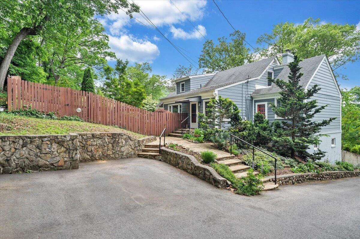2604 Nottingham RD SE - Photo 60