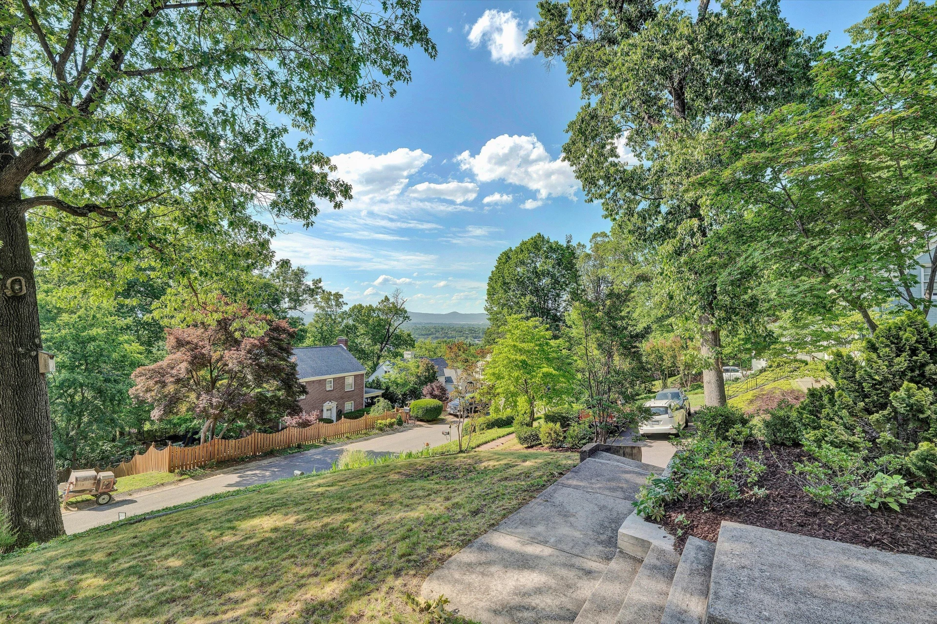 2604 Nottingham RD SE - Photo 9