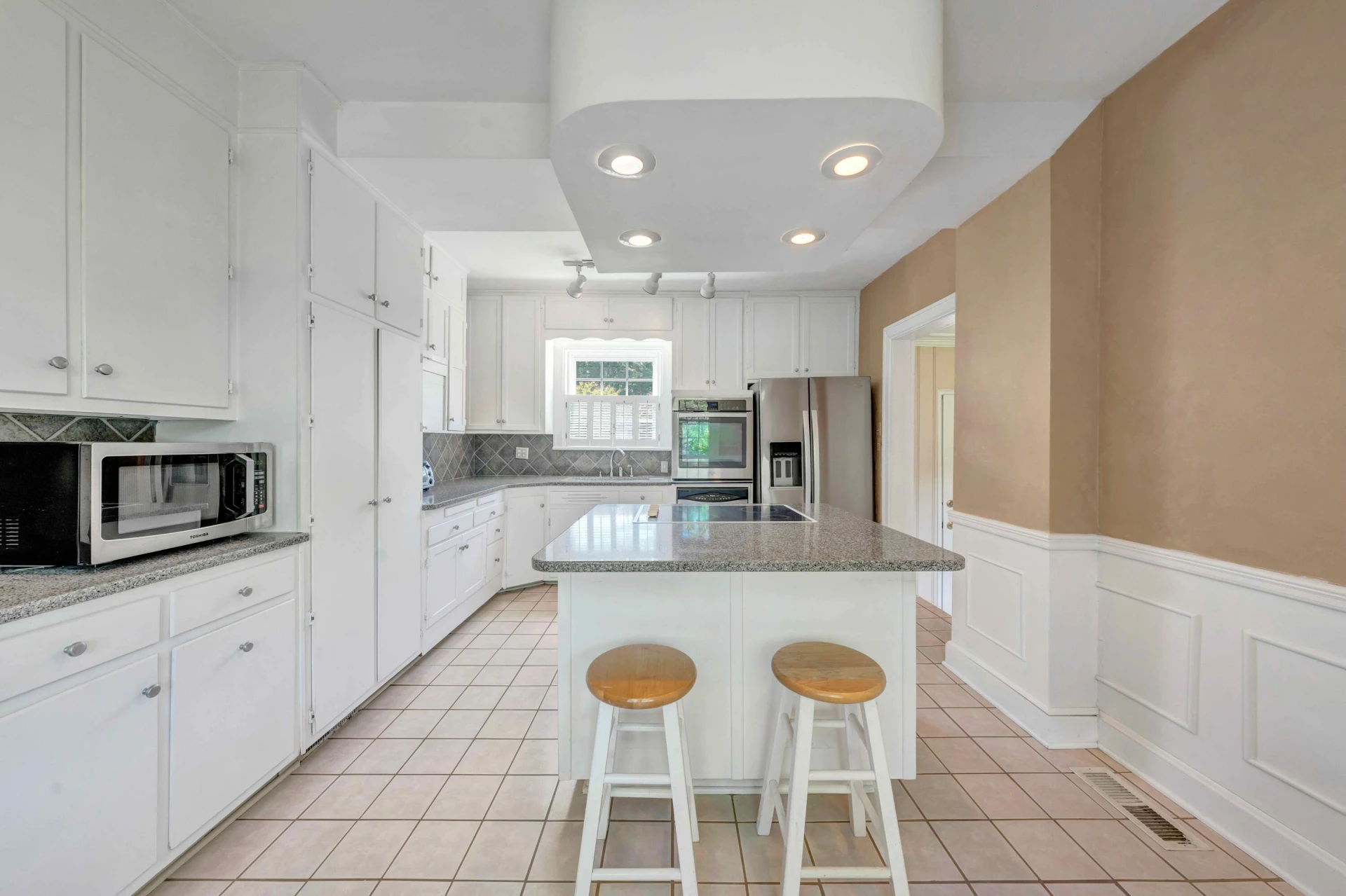 6126 Greyholme LN - Photo 18