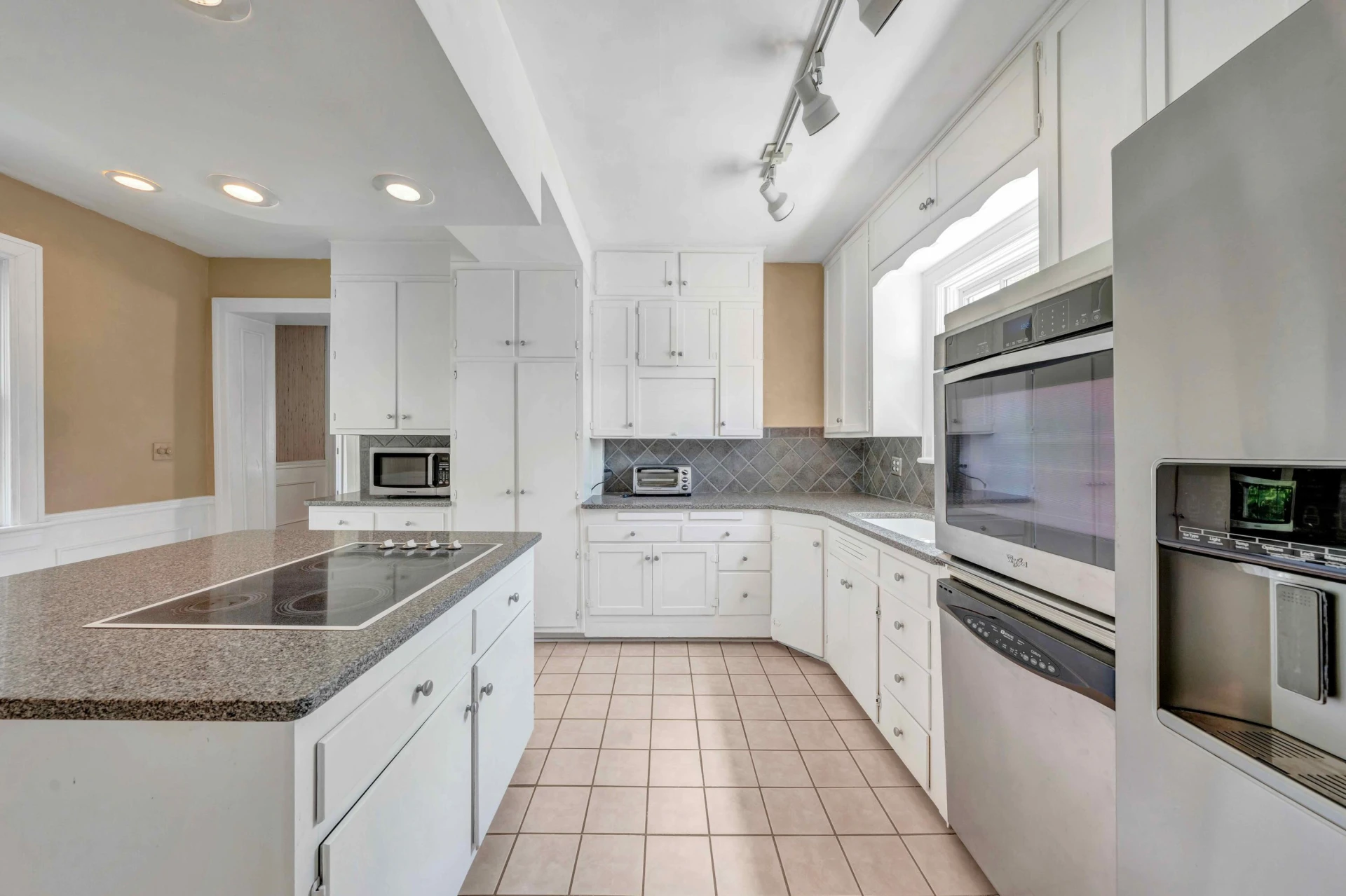 6126 Greyholme LN - Photo 19