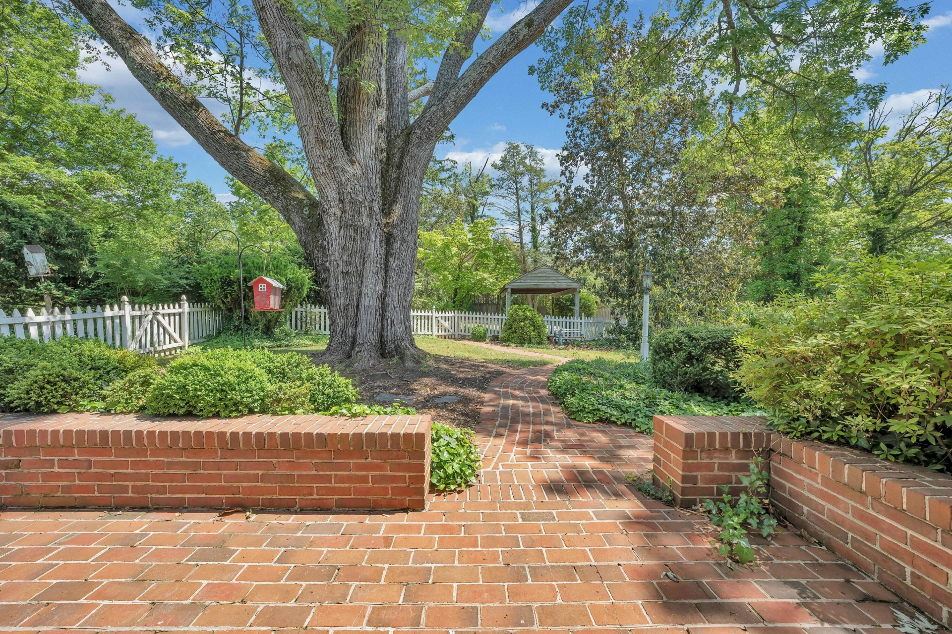 6126 Greyholme LN - Photo 38