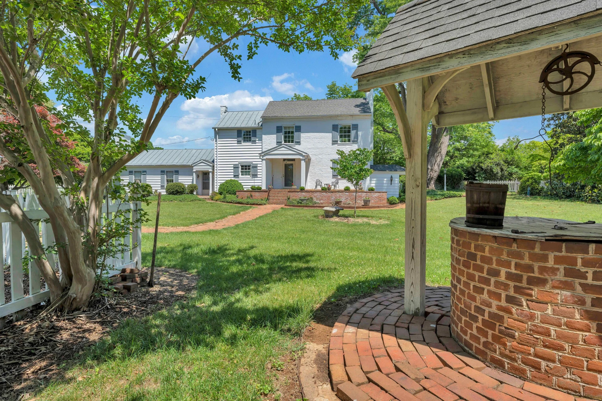 6126 Greyholme LN - Photo 4