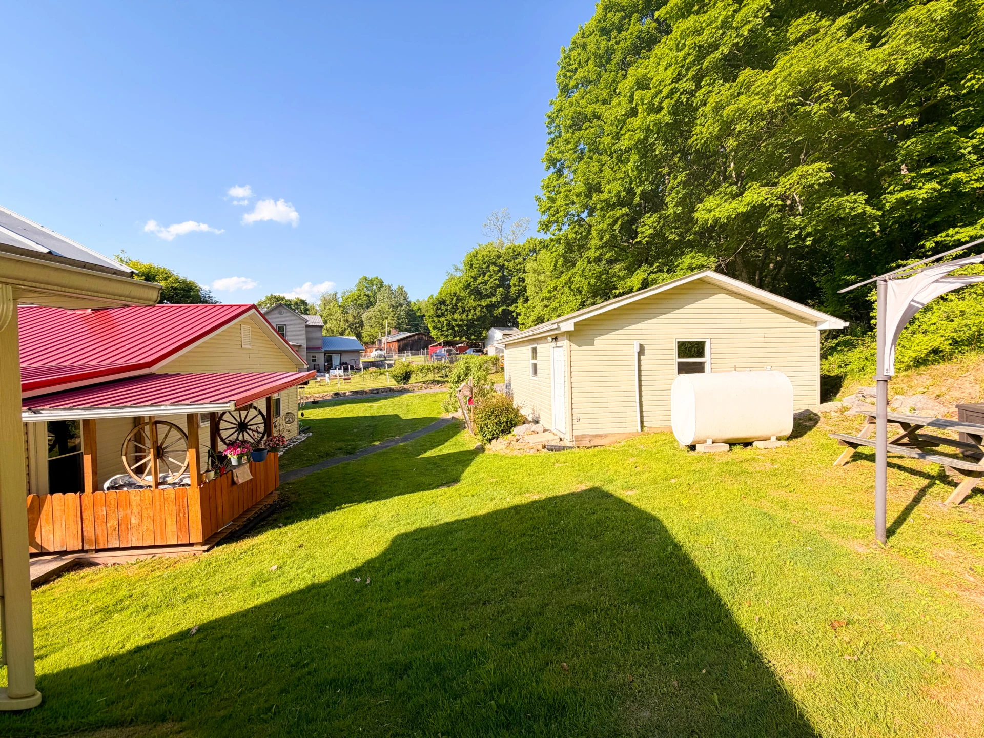 158 Ashwood DR - Photo 5
