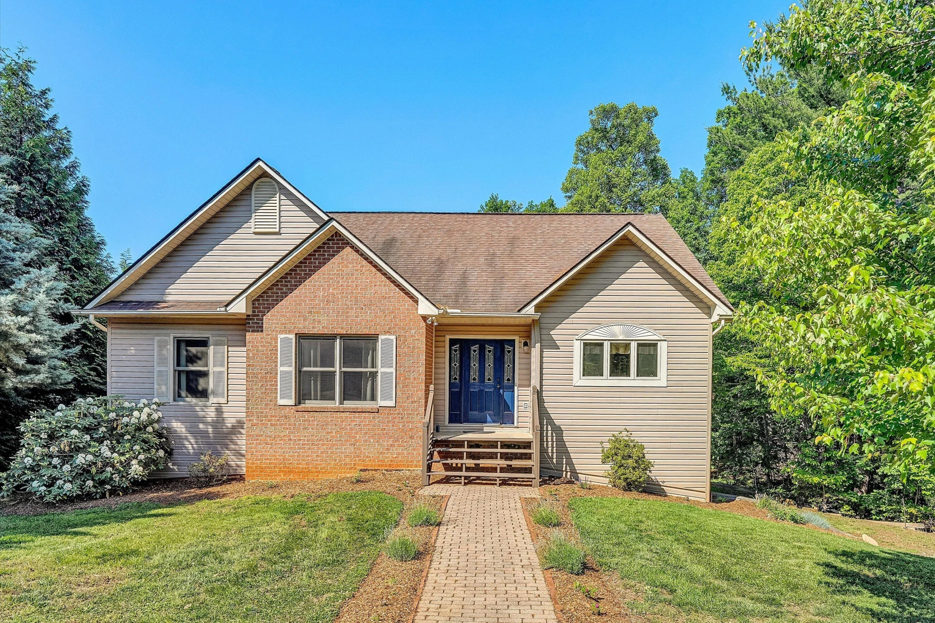 400 HARBOR LANDING DR