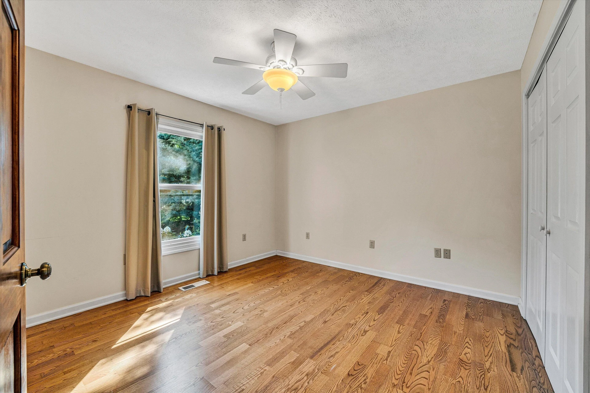 400 HARBOR LANDING DR - Photo 15